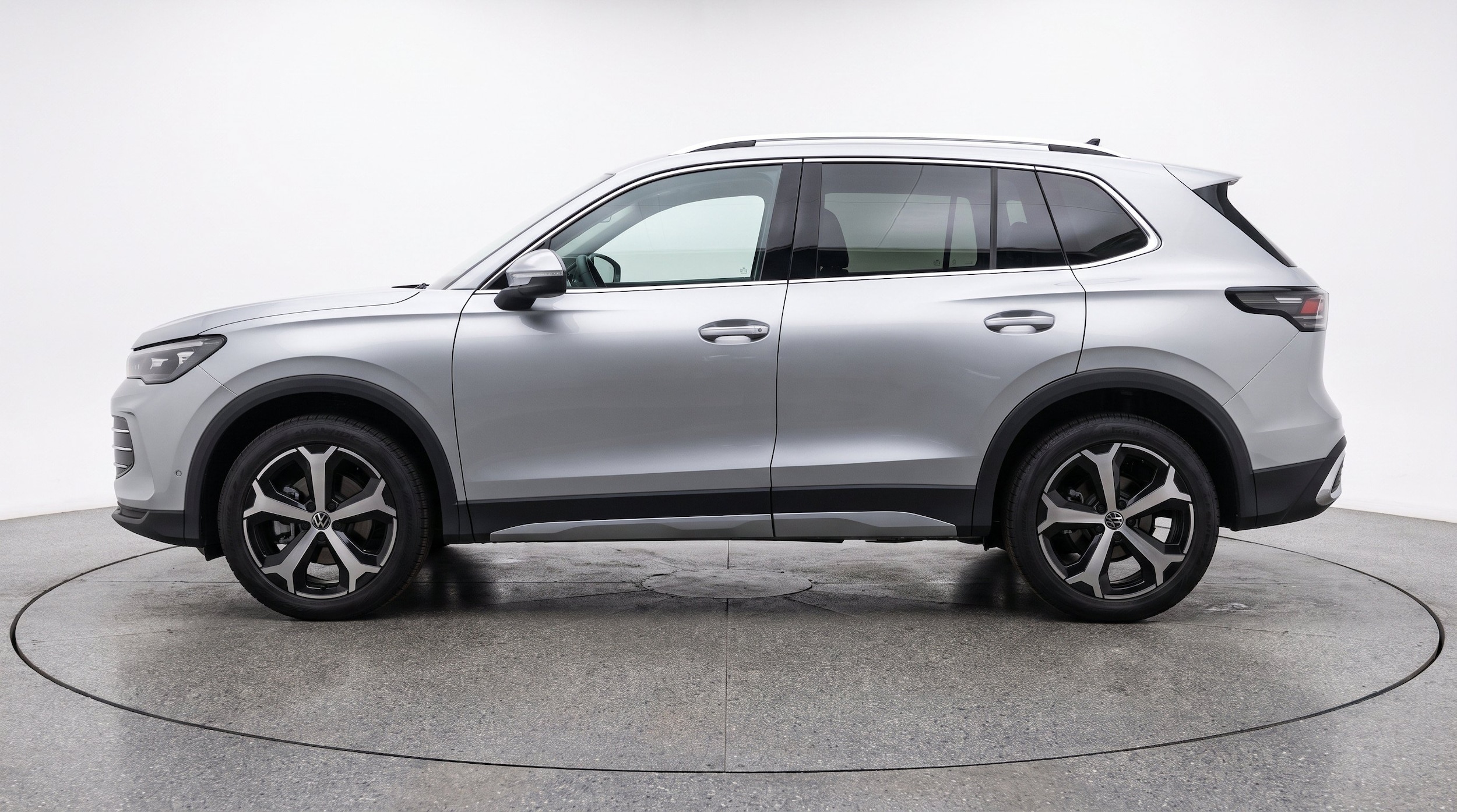 Thumbnail: 2026 Volkswagen Tiguan - 5