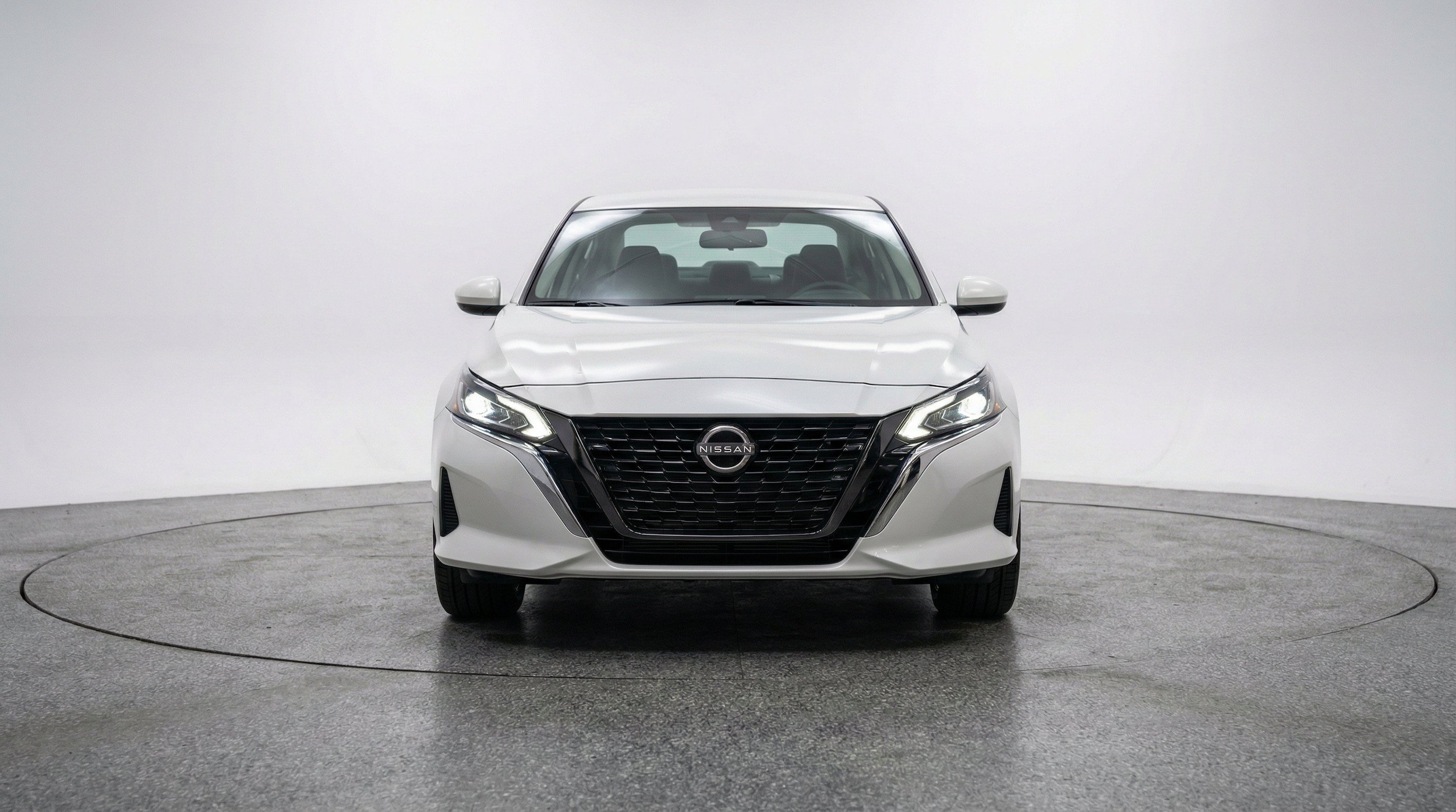 Thumbnail: 2025 Nissan Altima - 2