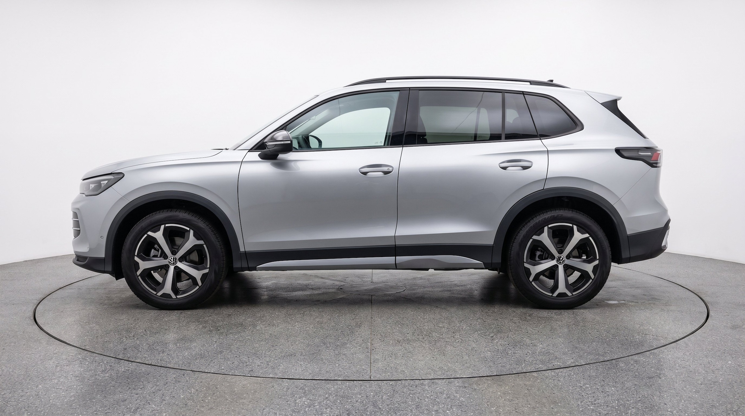 Thumbnail: 2026 Volkswagen Tiguan - 5