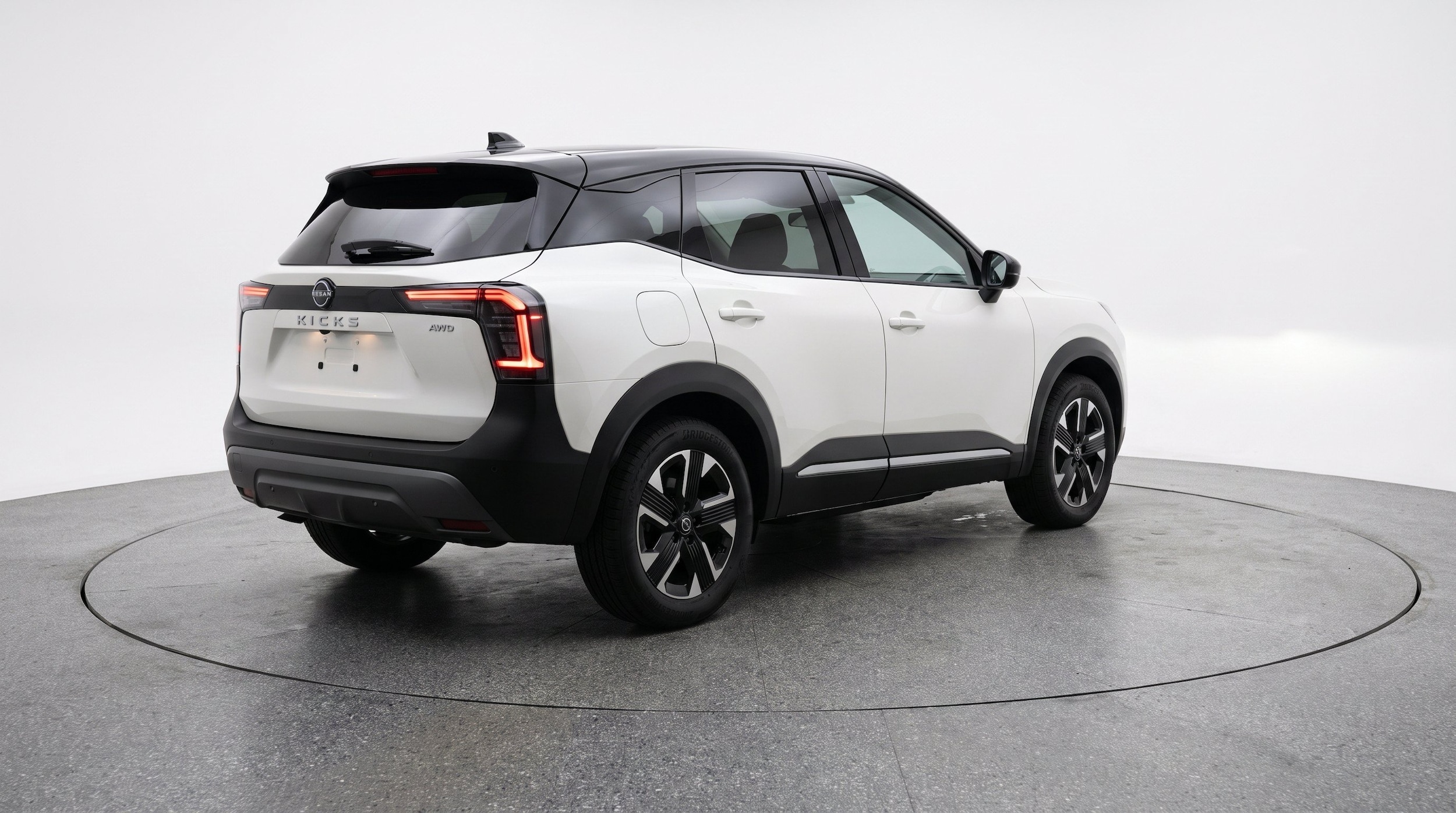 Thumbnail: 2026 Nissan Kicks - 9