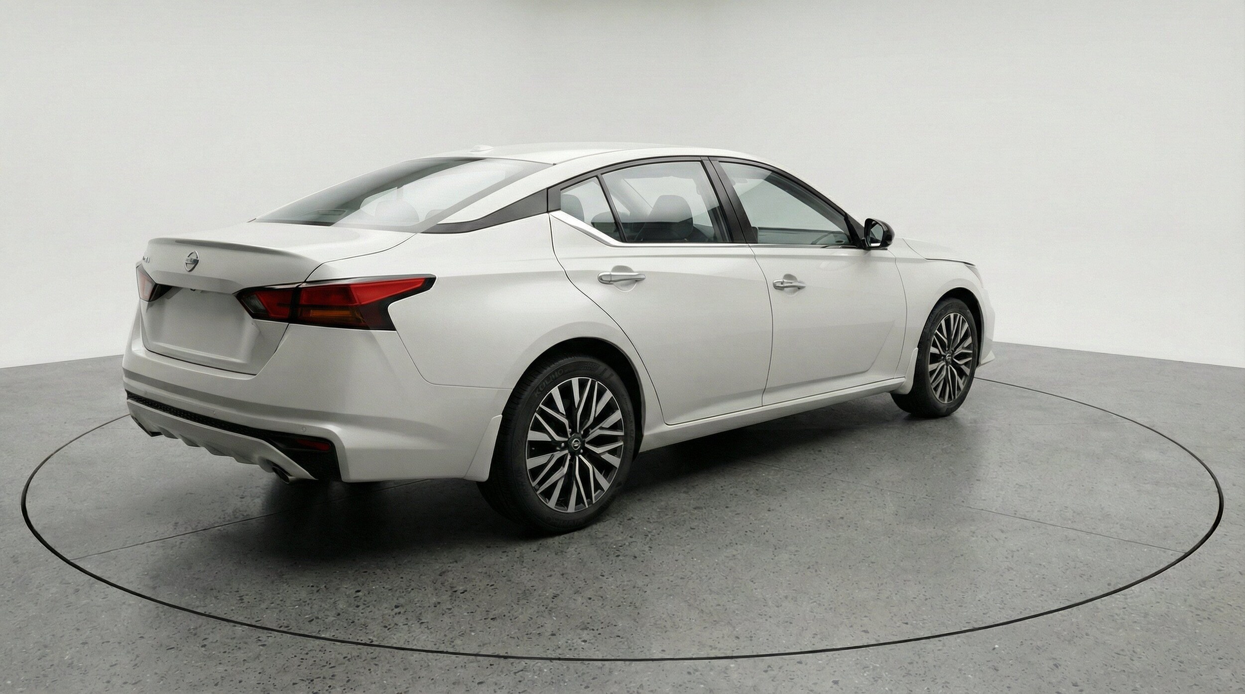 Thumbnail: 2025 Nissan Altima - 9
