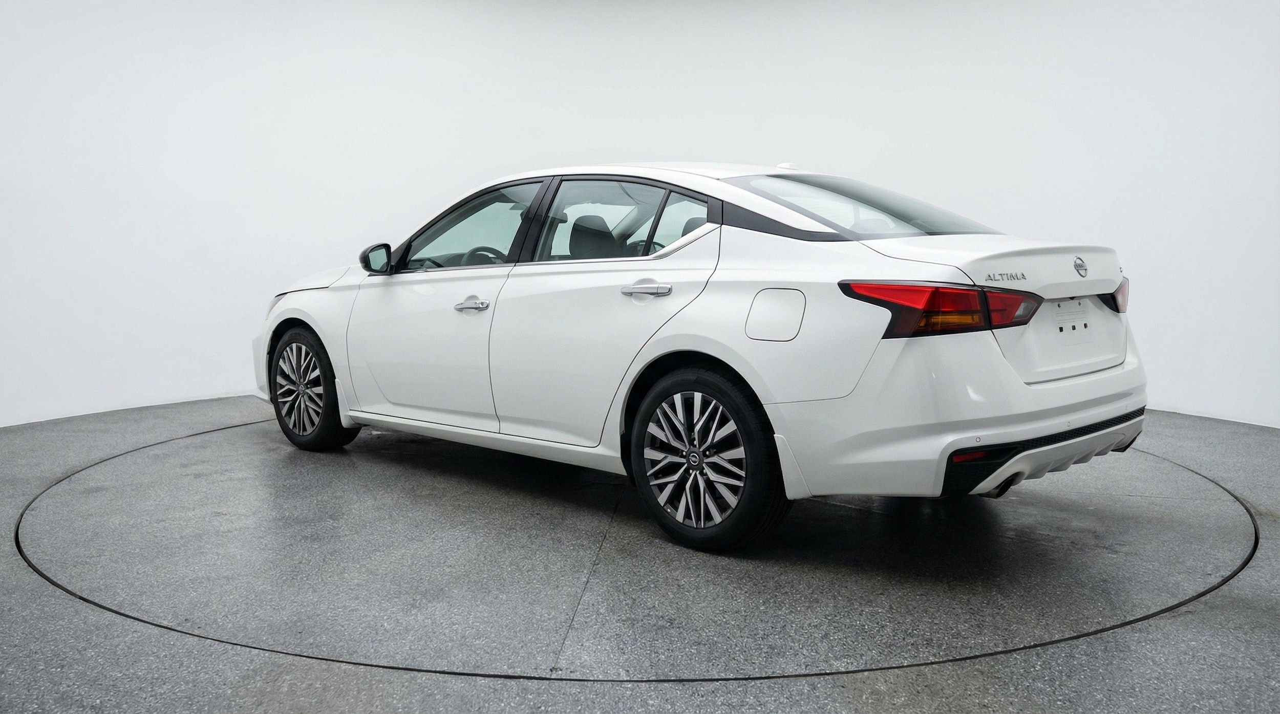 Thumbnail: 2025 Nissan Altima - 6