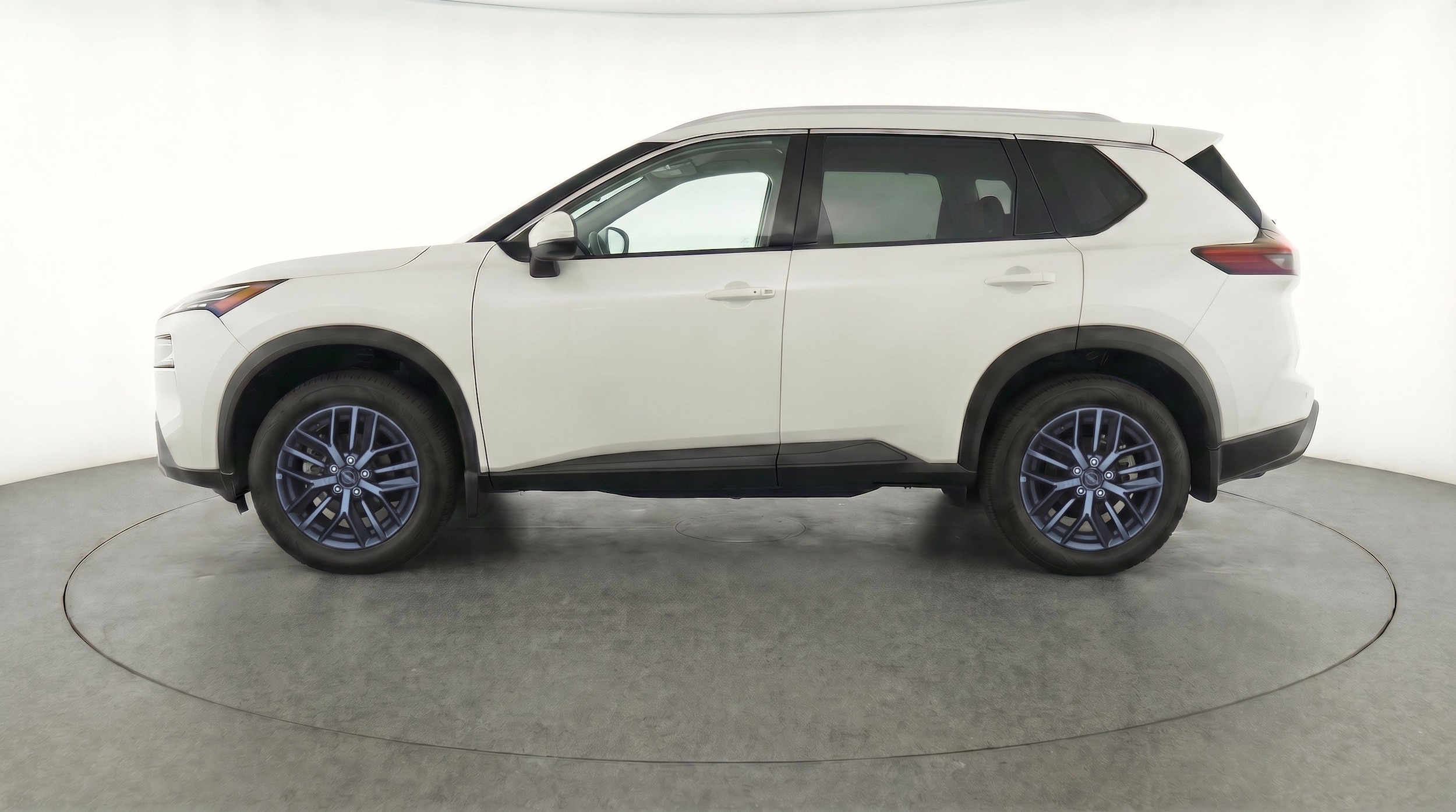 Thumbnail: 2026 Nissan Rogue - 5