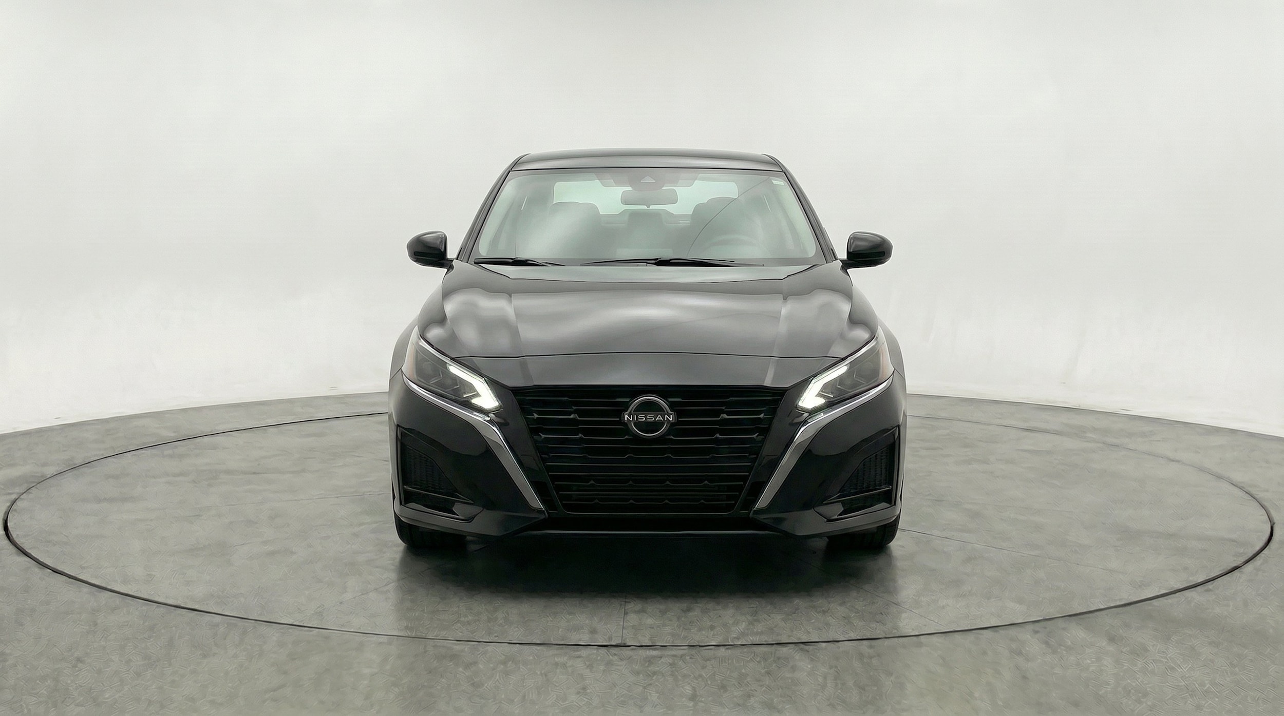 Thumbnail: 2025 Nissan Altima - 2