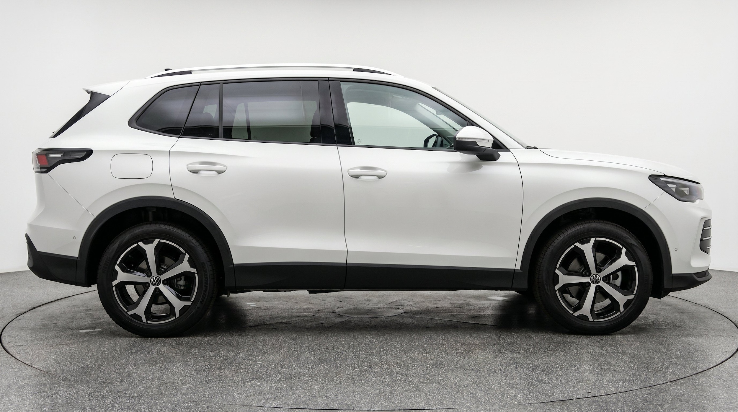 Thumbnail: 2026 Volkswagen Tiguan - 11