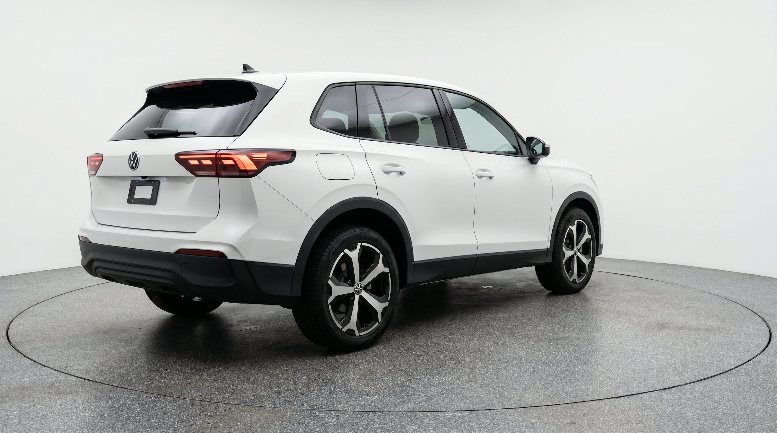 Thumbnail: 2026 Volkswagen Tiguan - 9