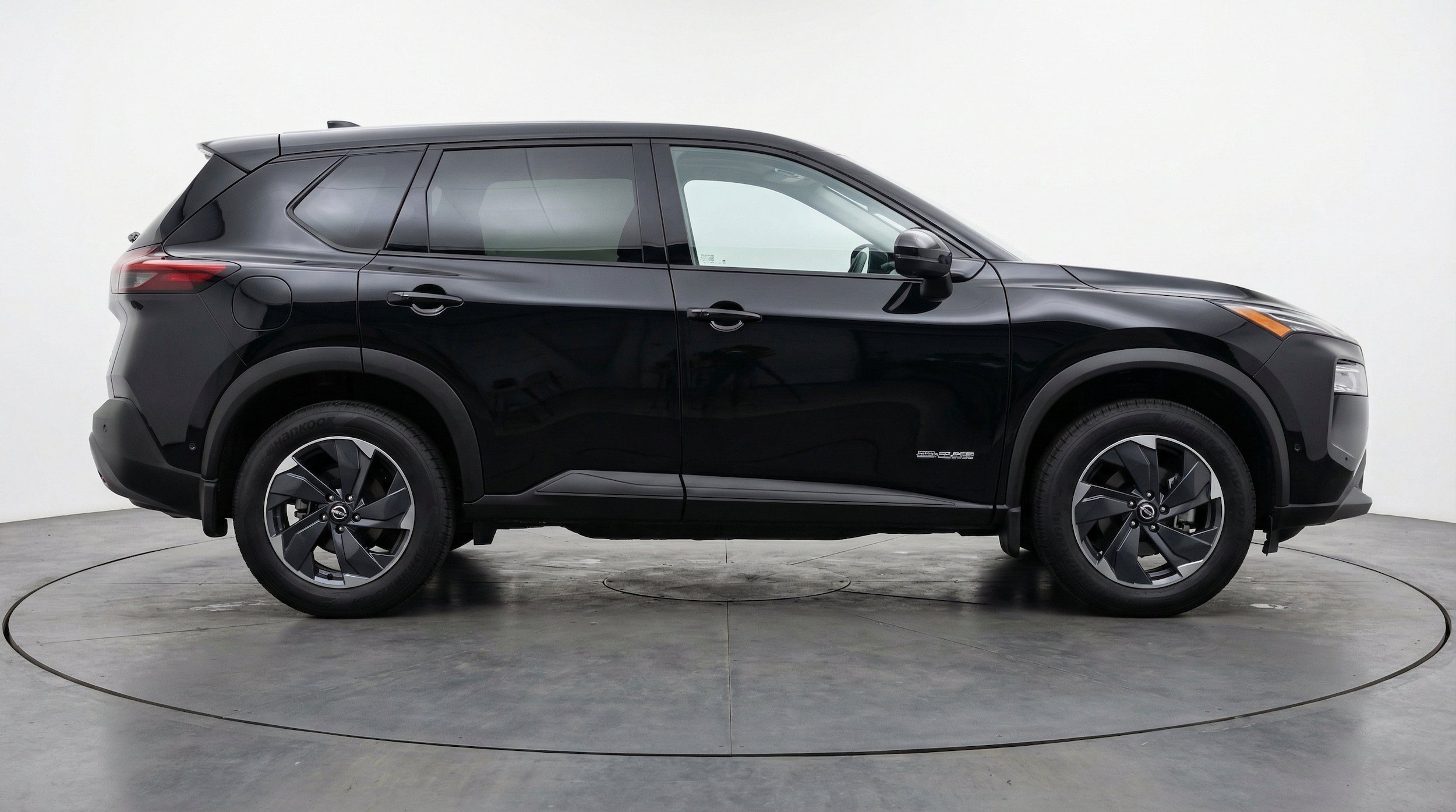 Thumbnail: 2025 Nissan Rogue - 10