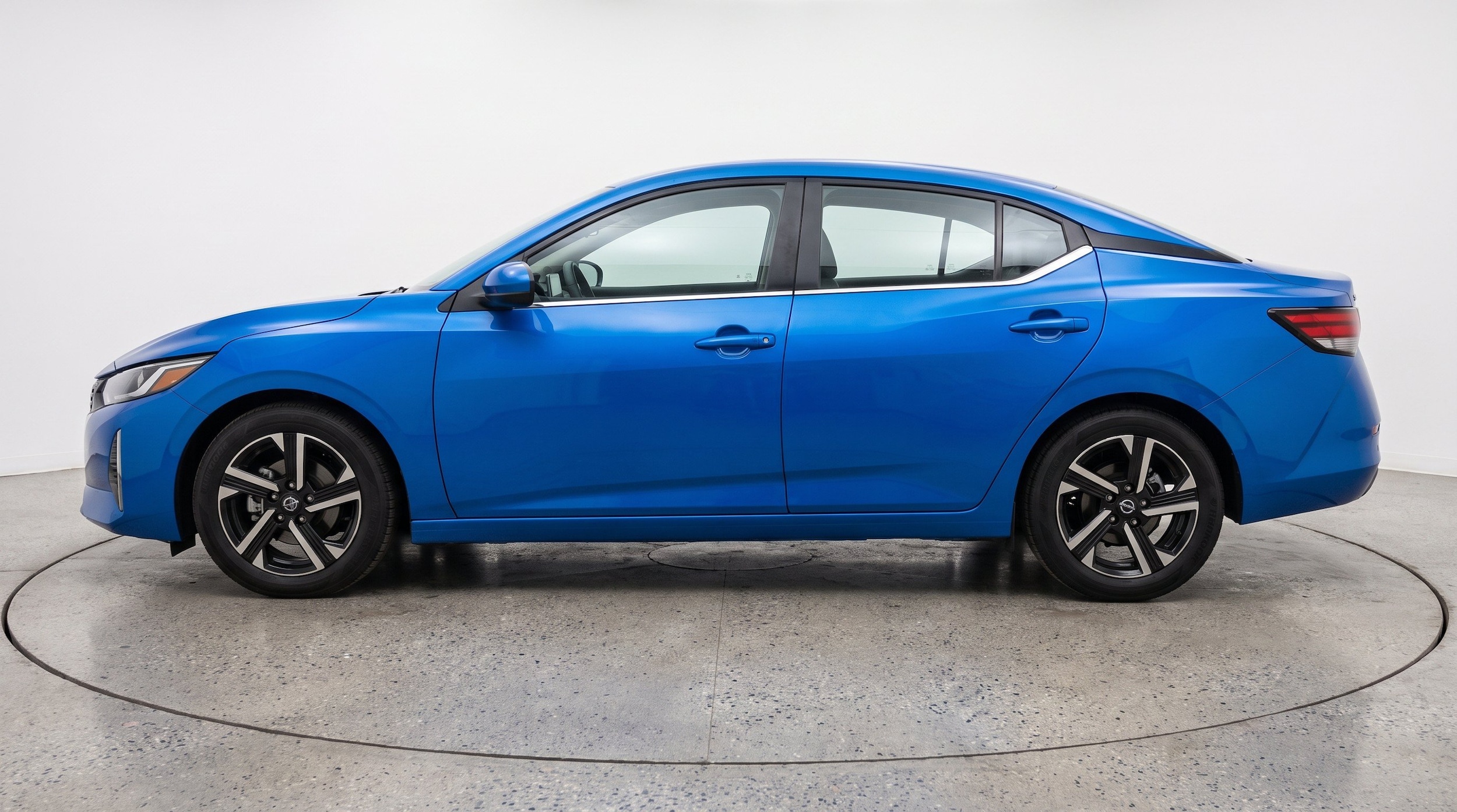 Thumbnail: 2025 Nissan Sentra - 5