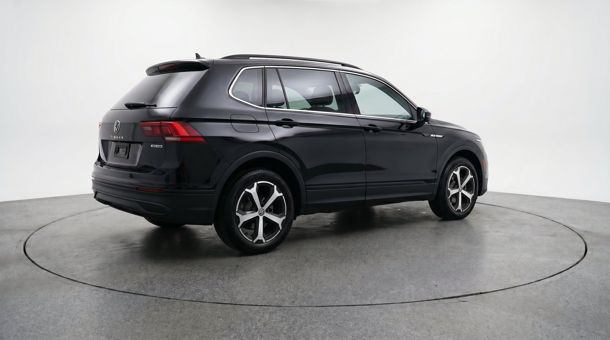 Thumbnail: 2026 Volkswagen Tiguan - 9
