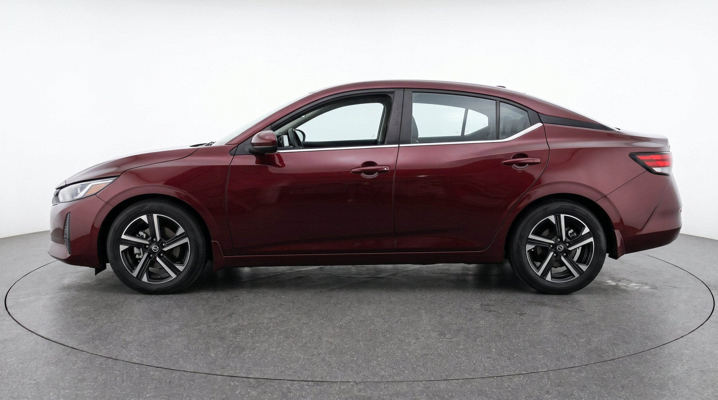 Thumbnail: 2025 Nissan Sentra - 5