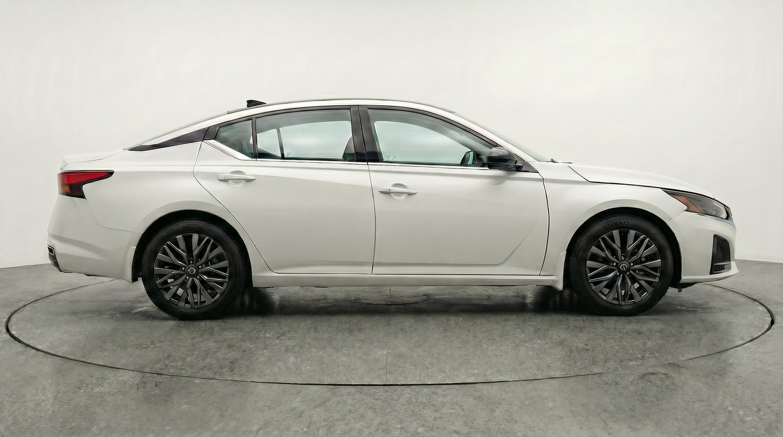 Thumbnail: 2026 Nissan Altima - 10