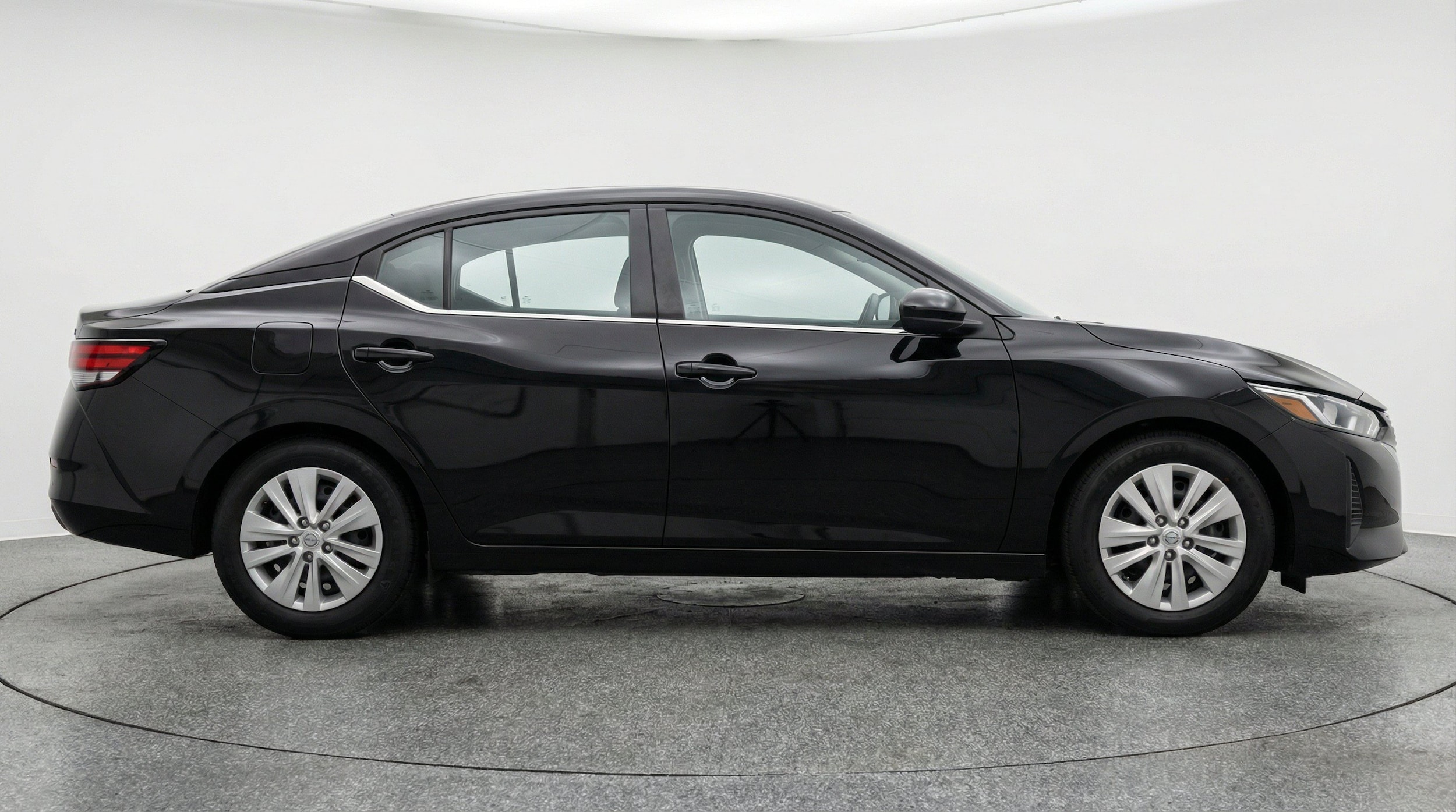 Thumbnail: 2025 Nissan Sentra - 10