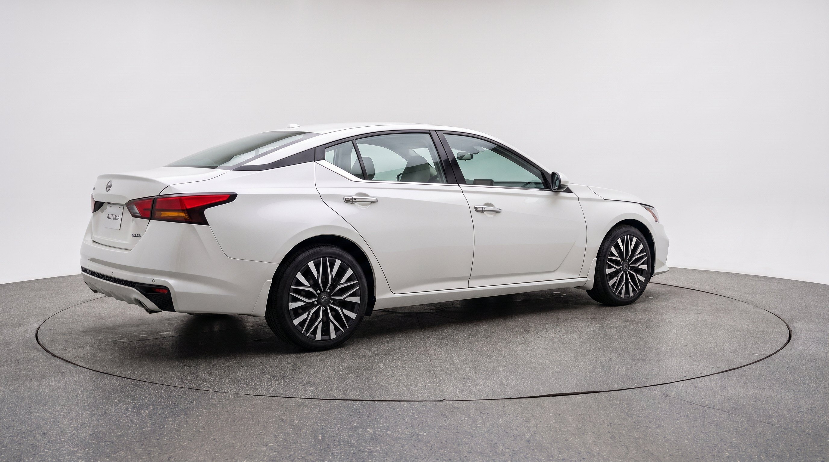 Thumbnail: 2025 Nissan Altima - 9