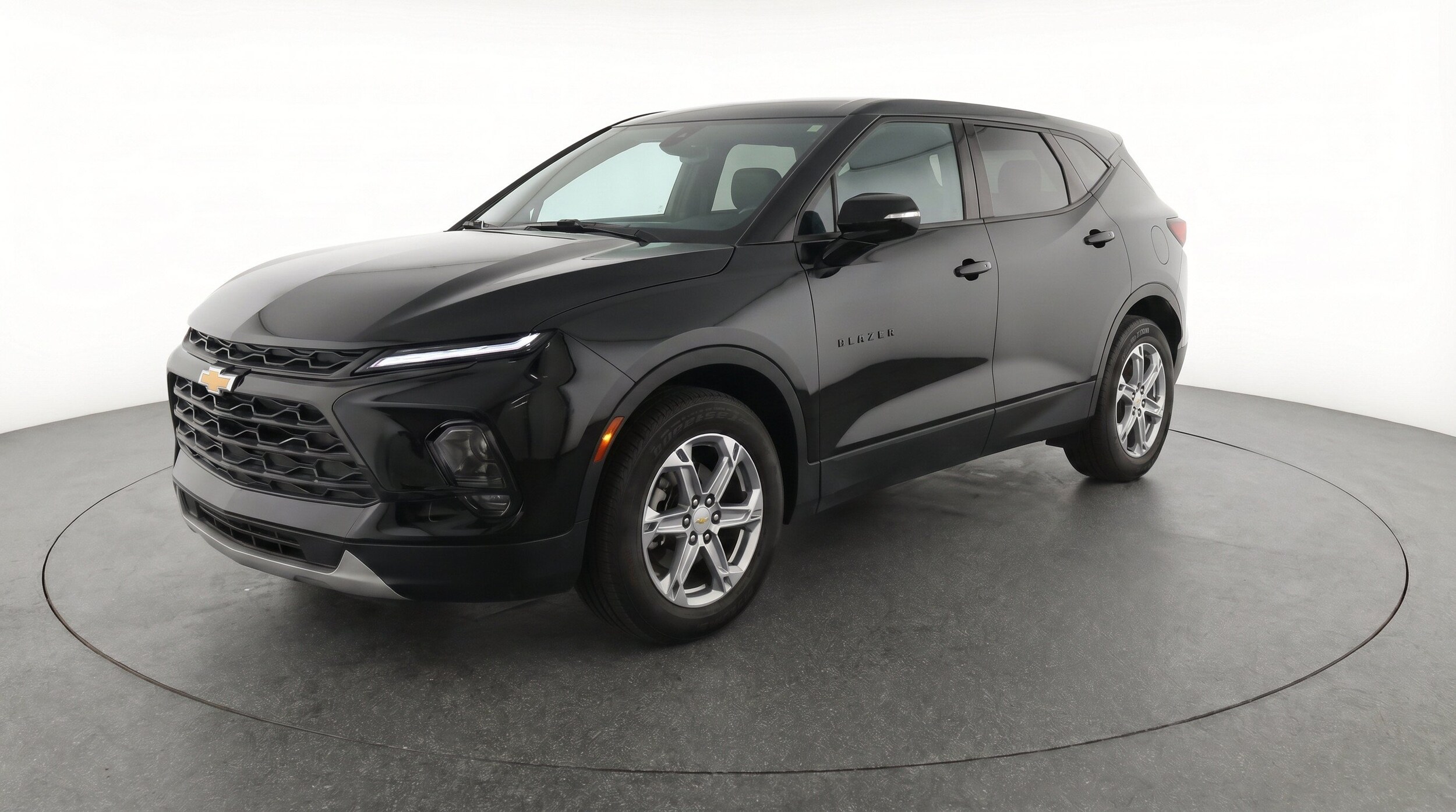 Thumbnail: 2025 Chevrolet Blazer - 3