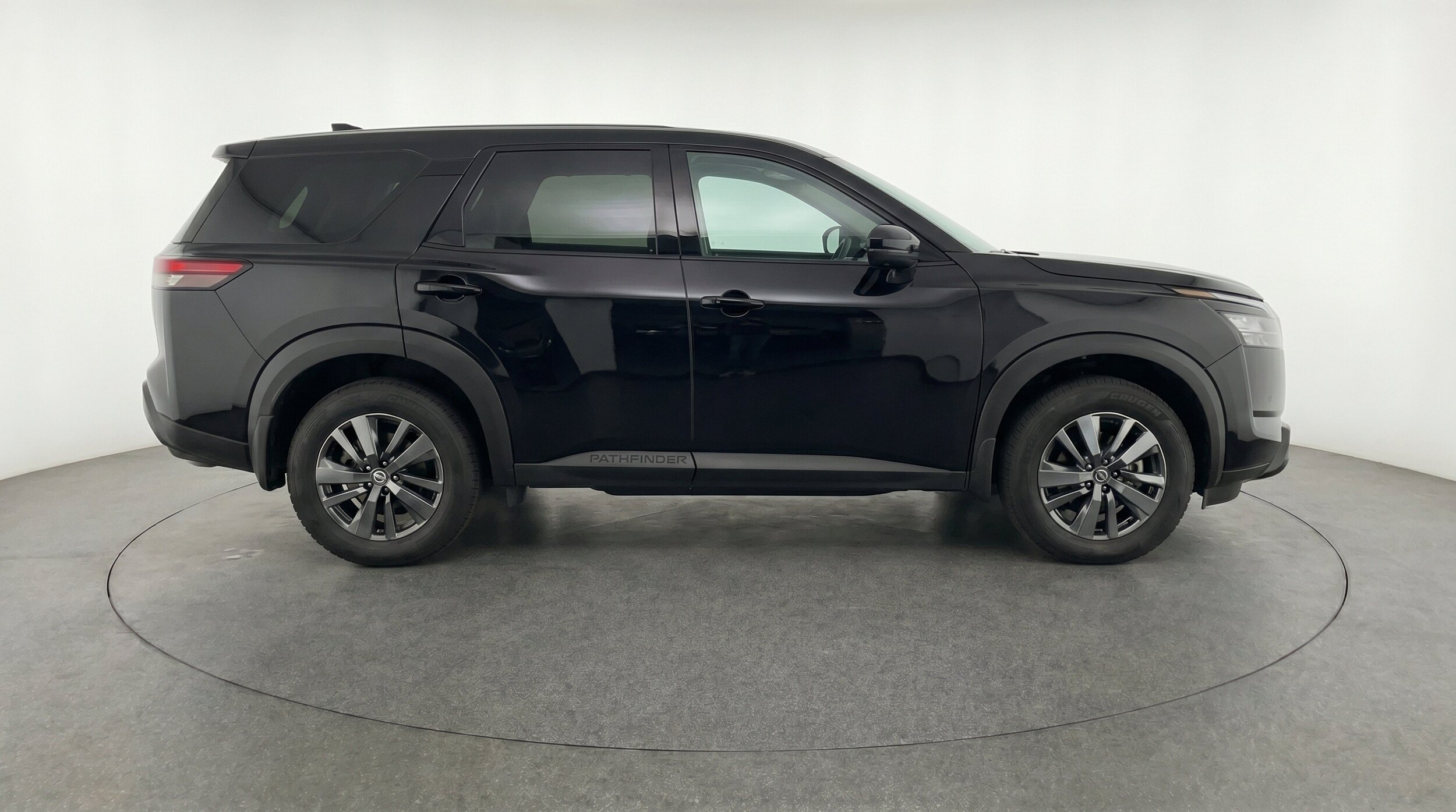 Thumbnail: 2025 Nissan Pathfinder - 10