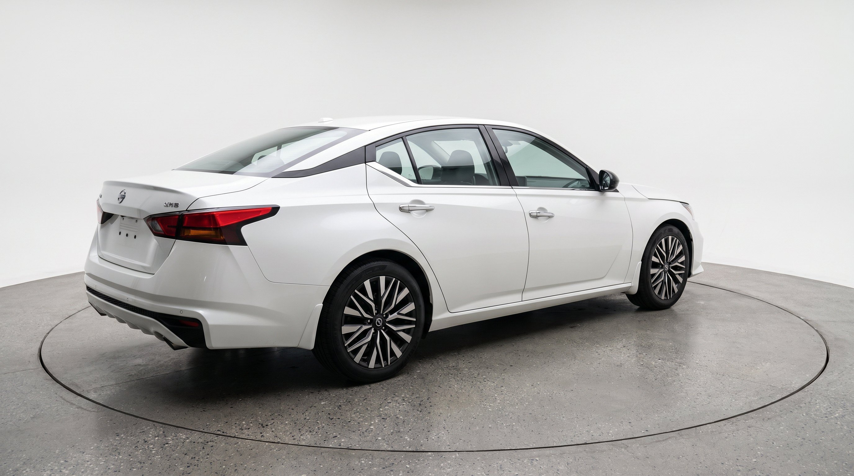 Thumbnail: 2025 Nissan Altima - 9