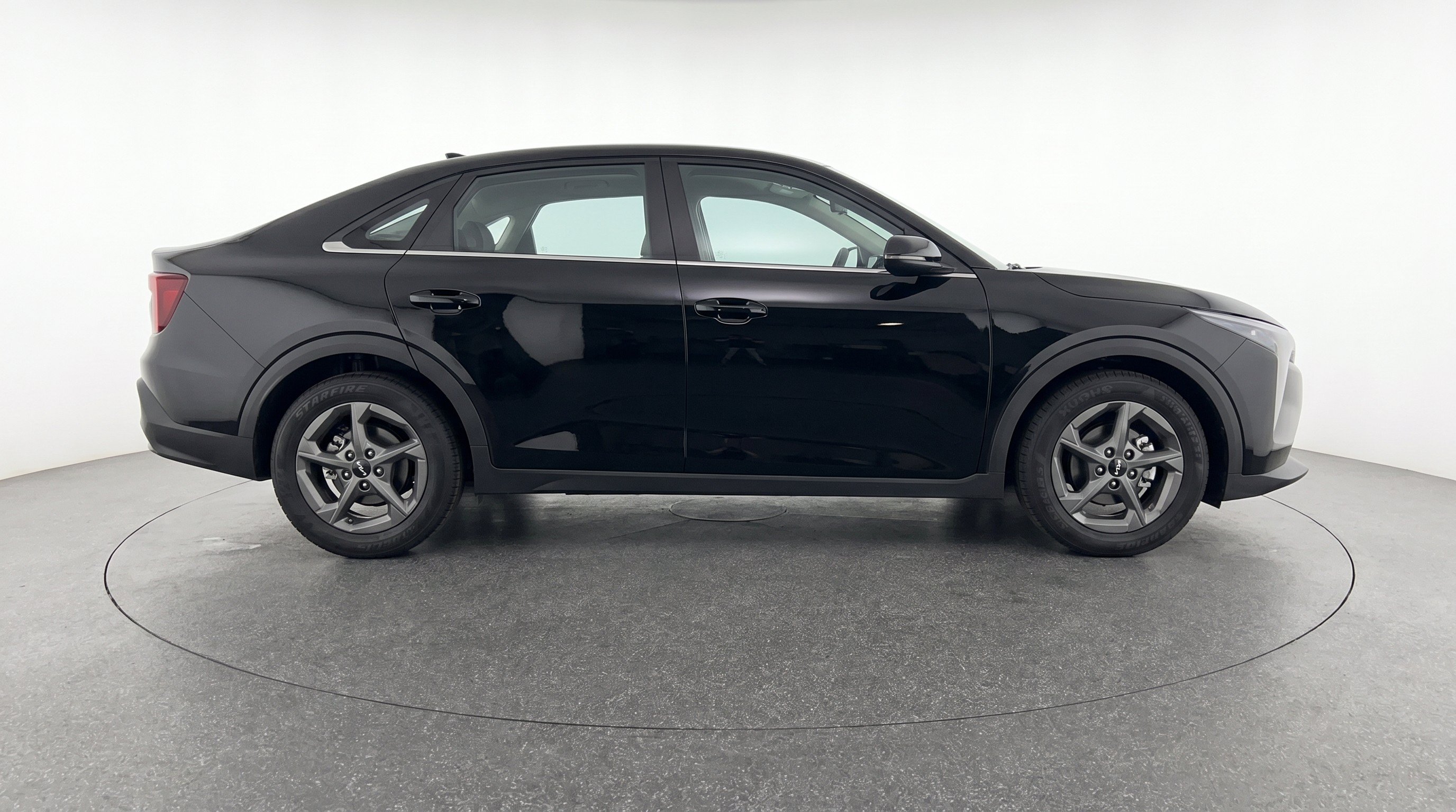 Thumbnail: 2025 Kia K4 - 10