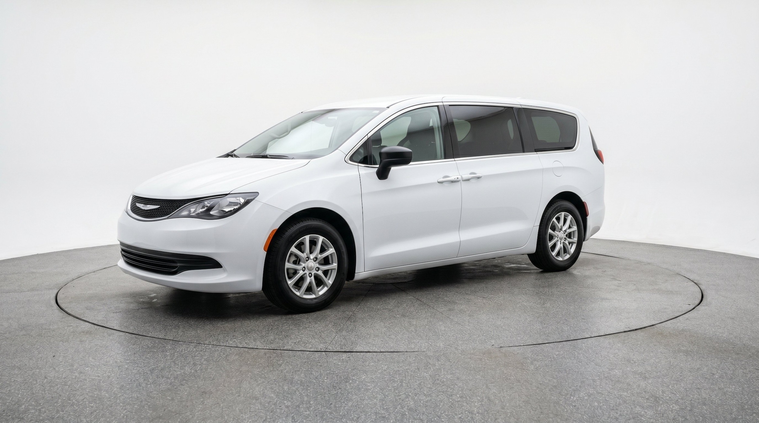 Thumbnail: 2024 Chrysler Voyager - 3