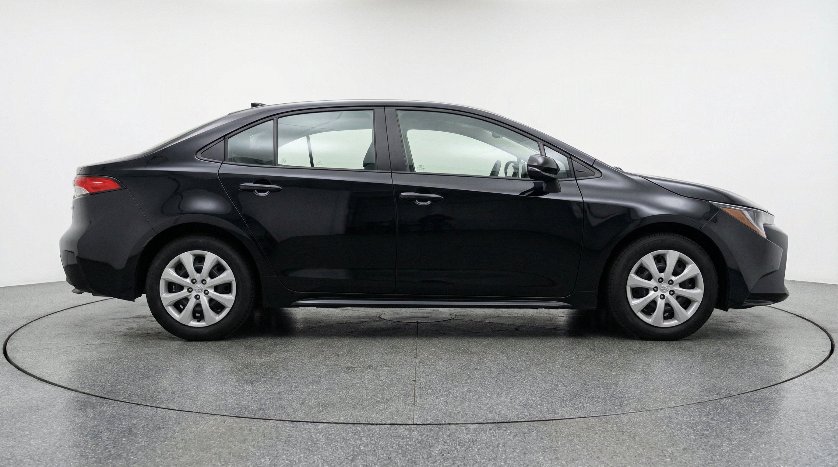 Thumbnail: 2025 Toyota Corolla - 10