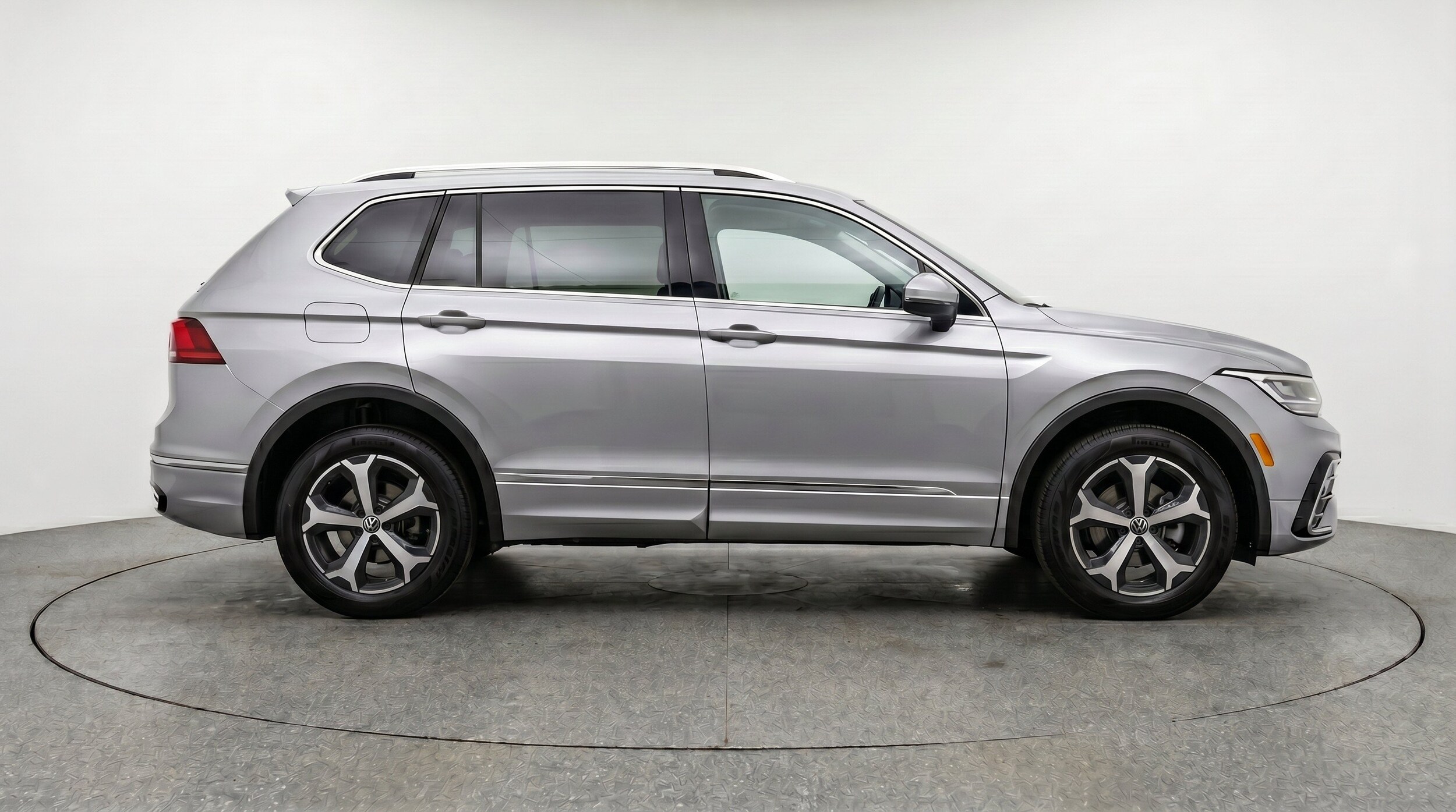 Thumbnail: 2026 Volkswagen Tiguan - 10