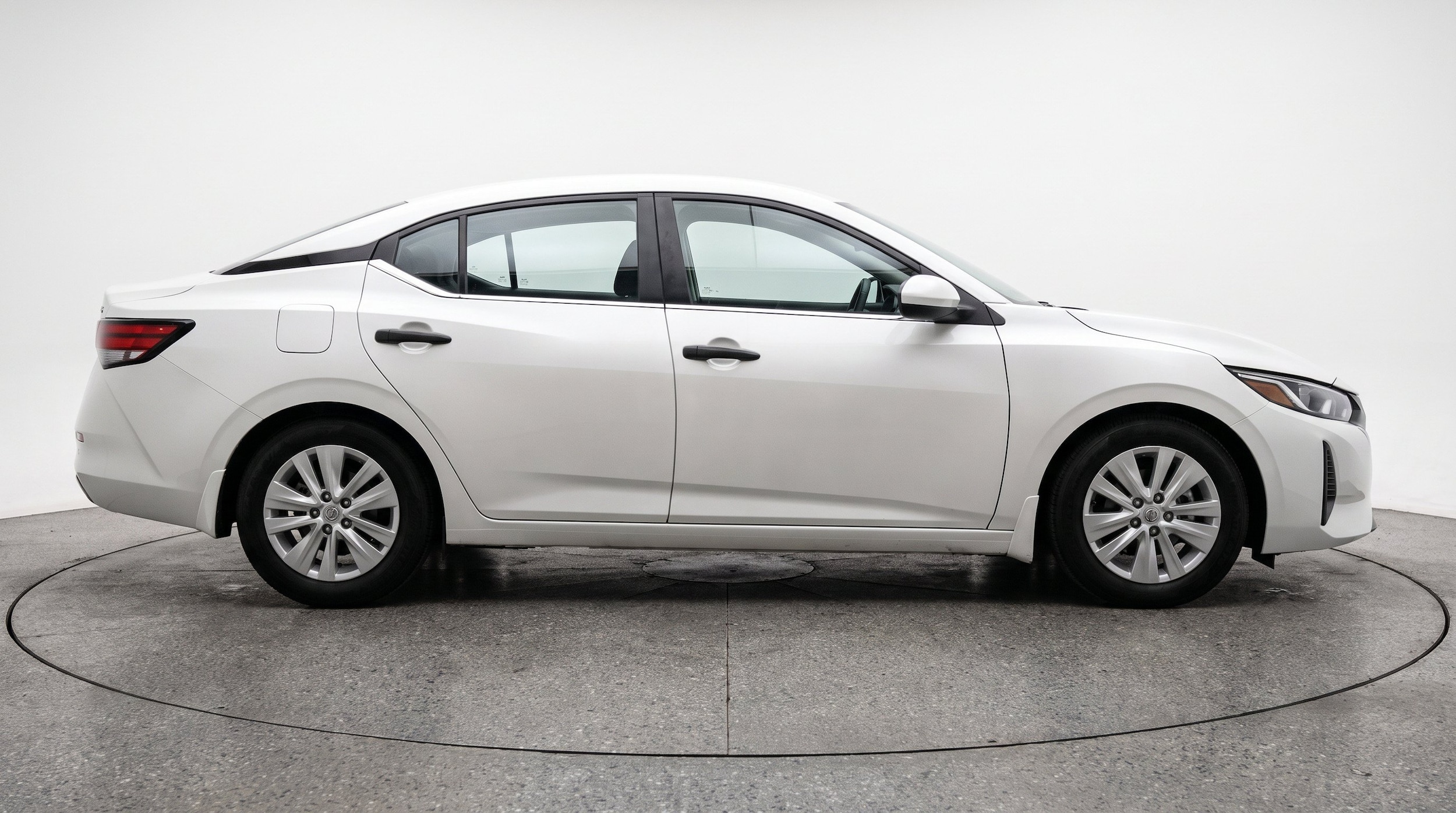 Thumbnail: 2025 Nissan Sentra - 10