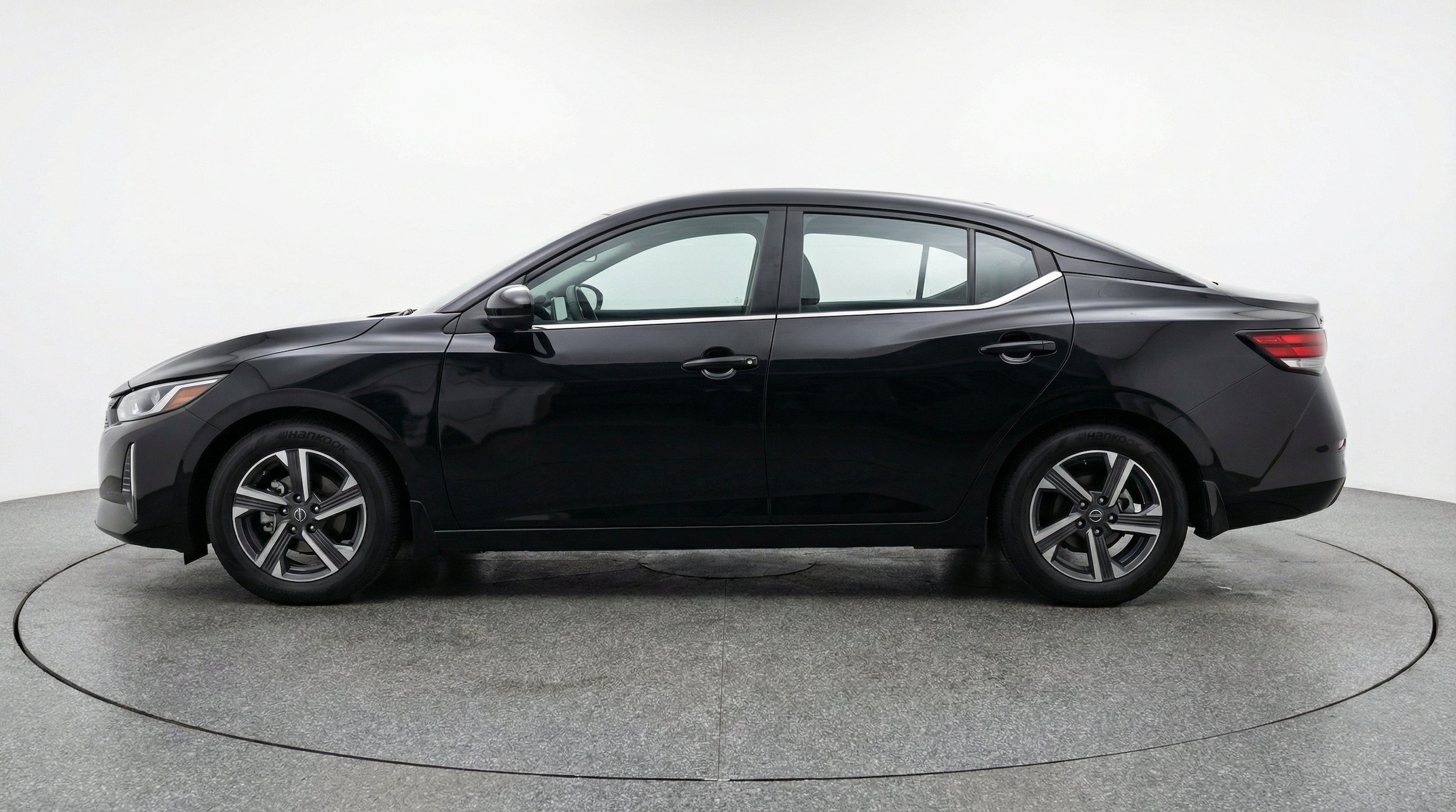 Thumbnail: 2025 Nissan Sentra - 5