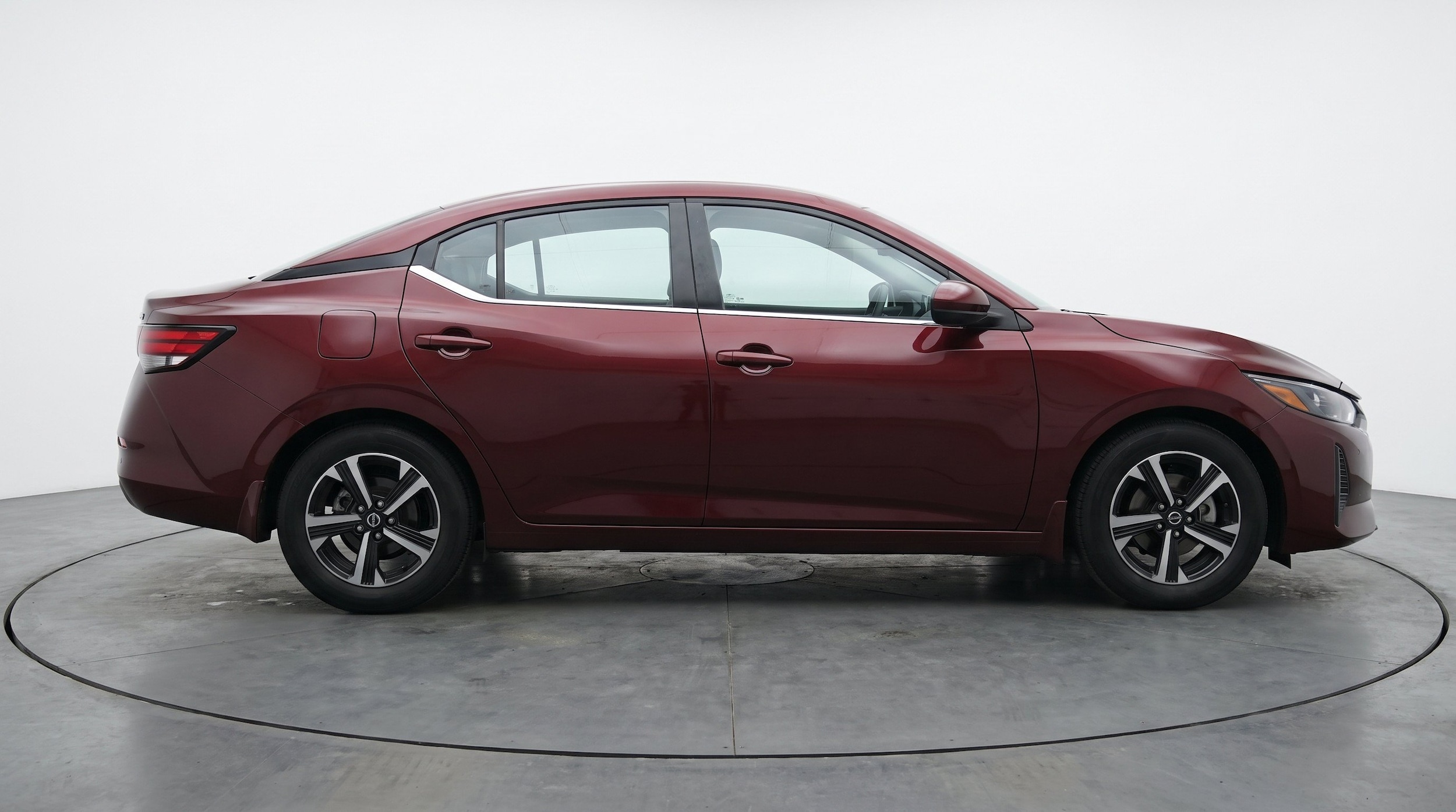 Thumbnail: 2025 Nissan Sentra - 10
