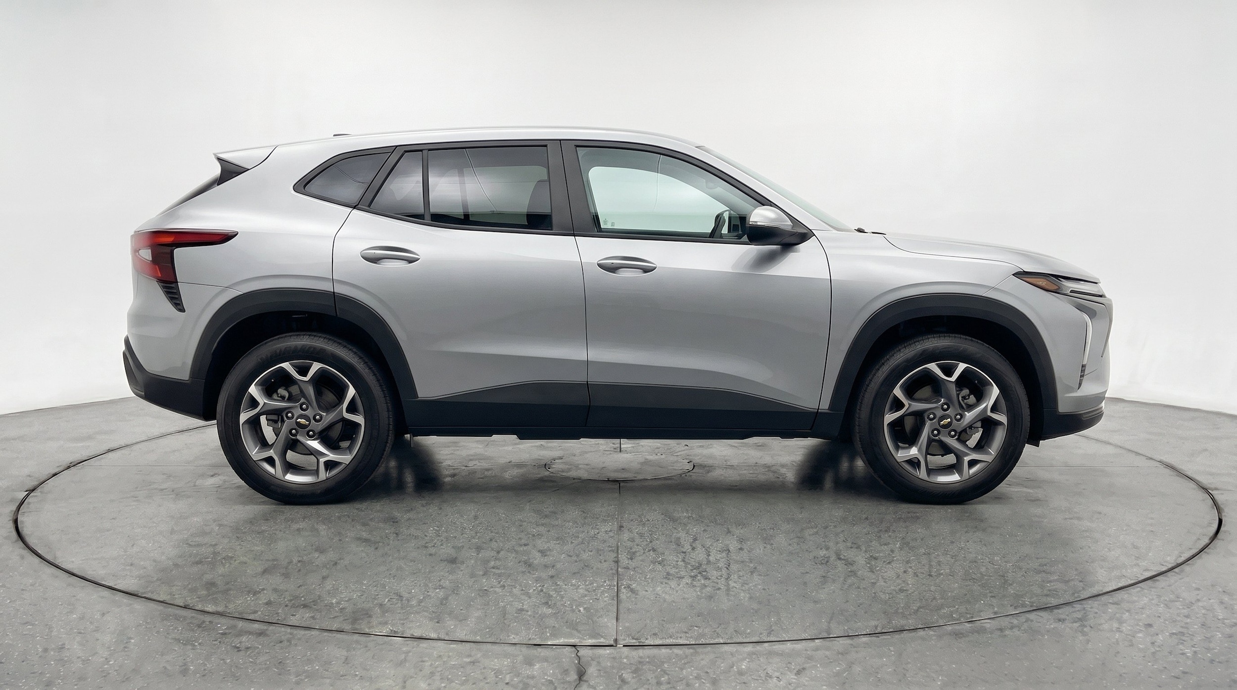 Thumbnail: 2025 Chevrolet Trax - 10
