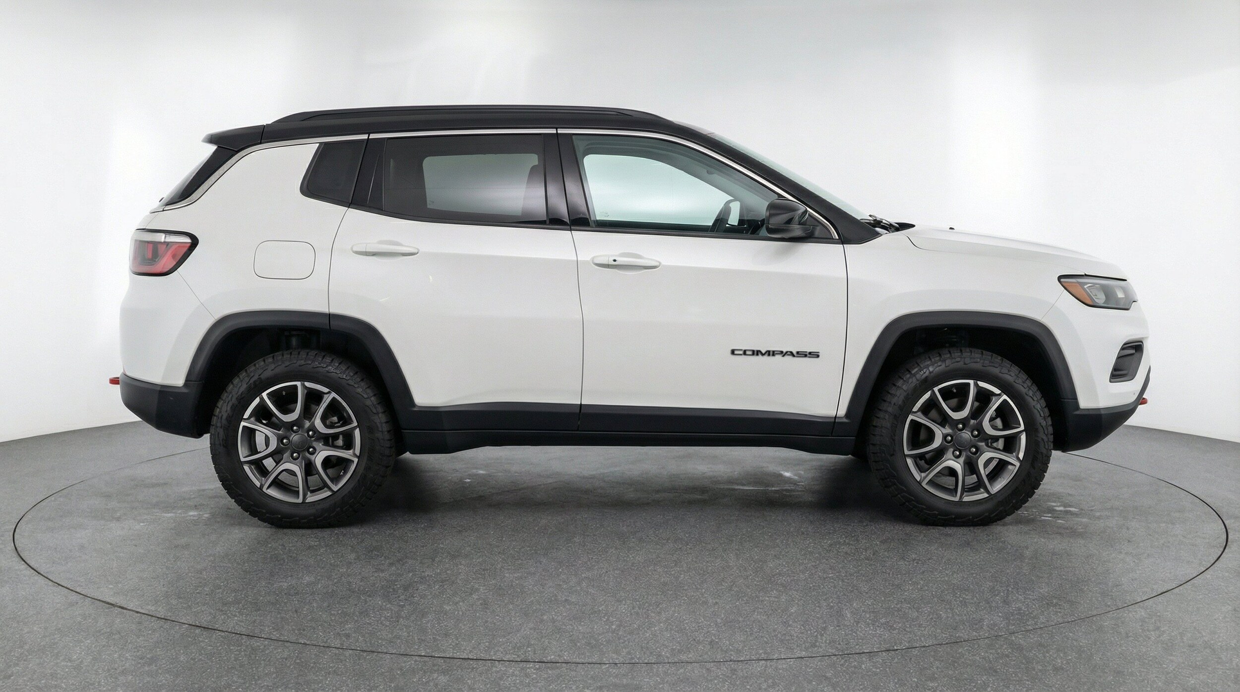 Thumbnail: 2025 Jeep Compass - 10