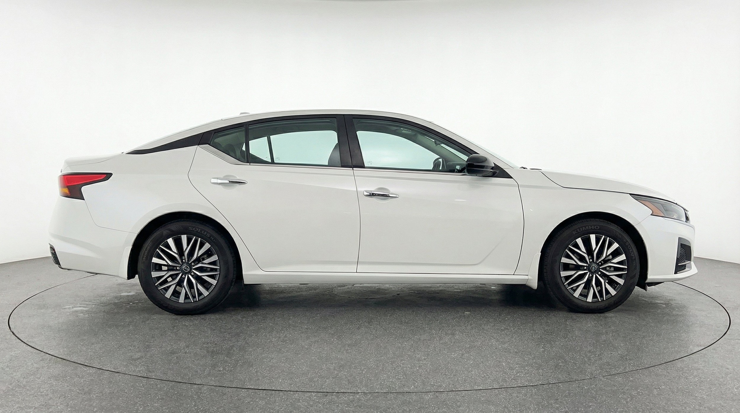 Thumbnail: 2025 Nissan Altima - 10
