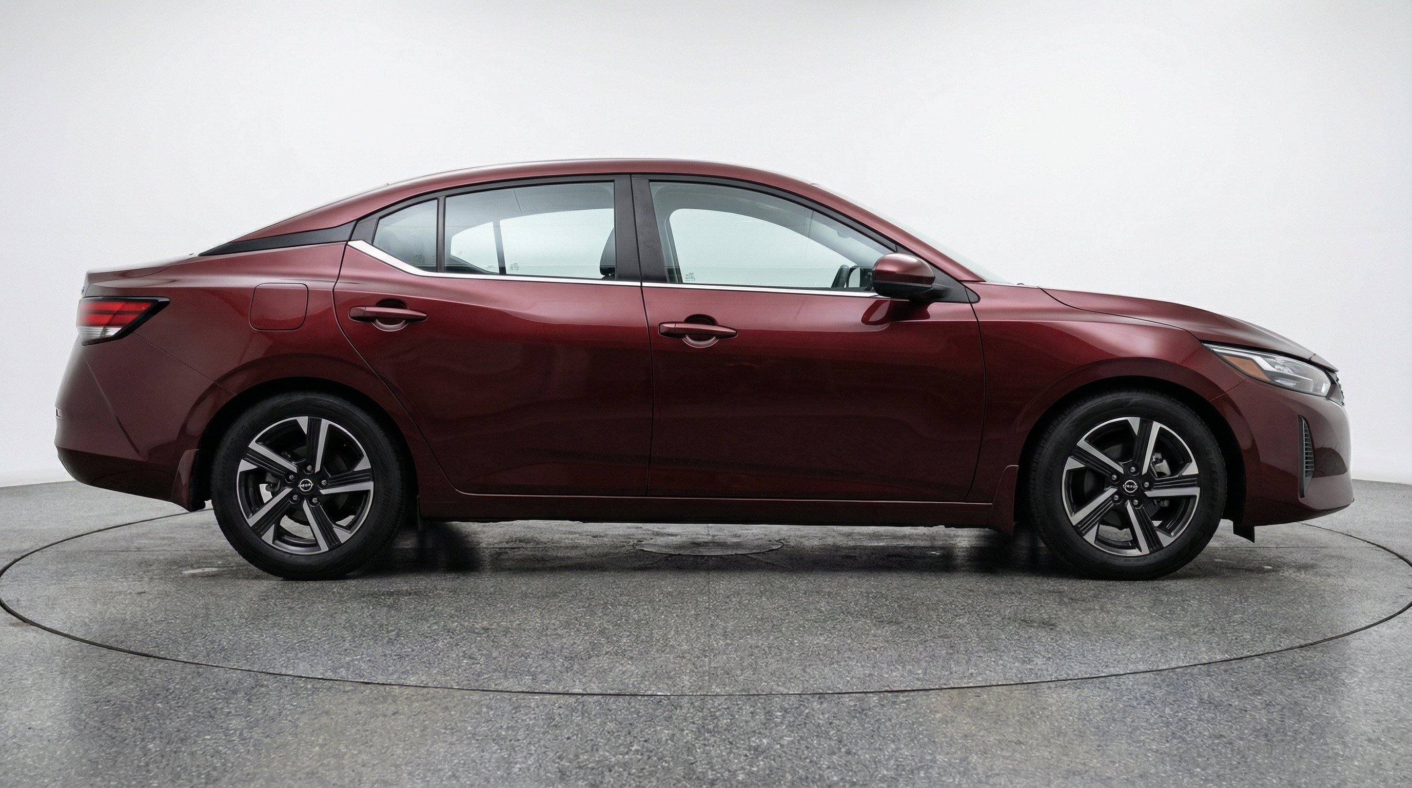 Thumbnail: 2025 Nissan Sentra - 10