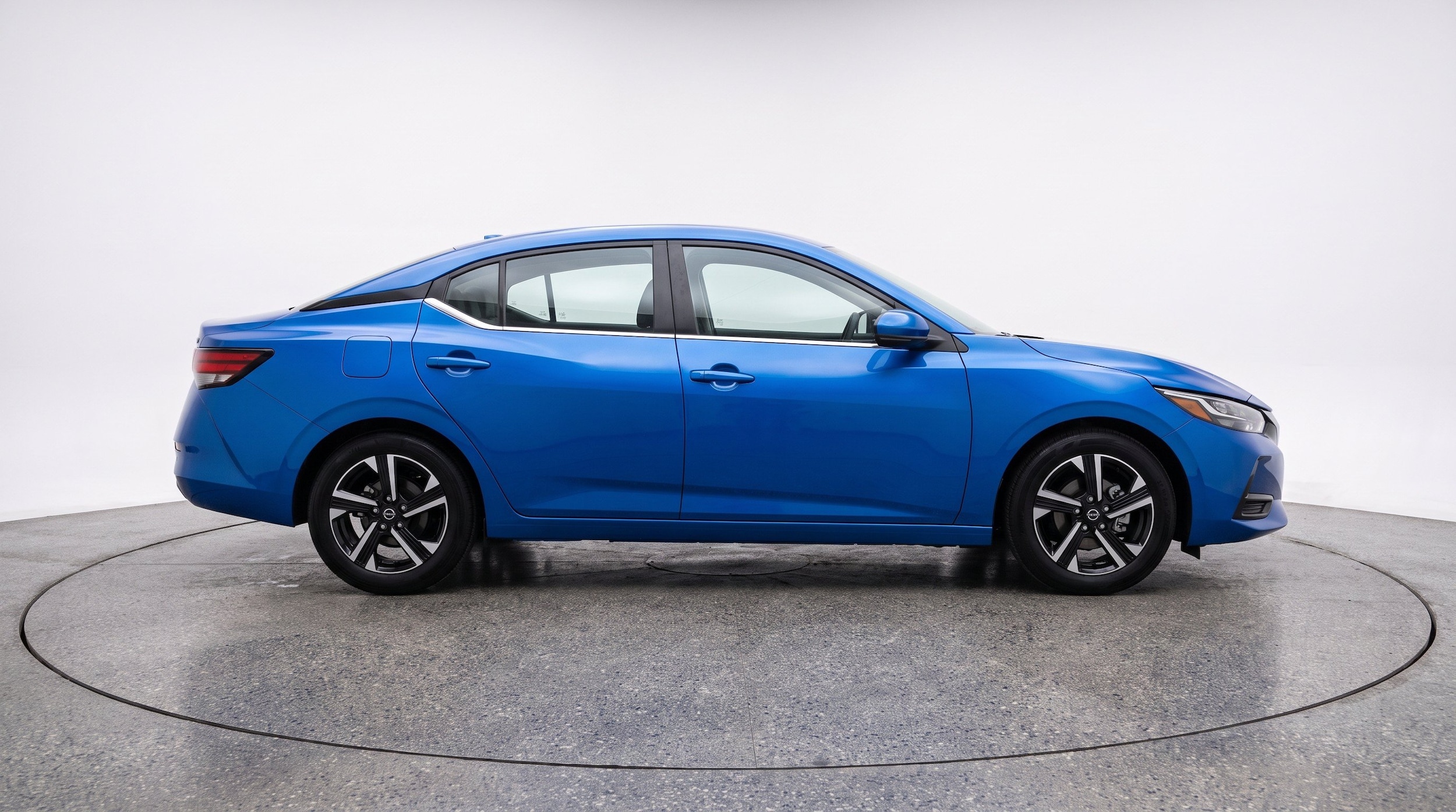 Thumbnail: 2025 Nissan Sentra - 10