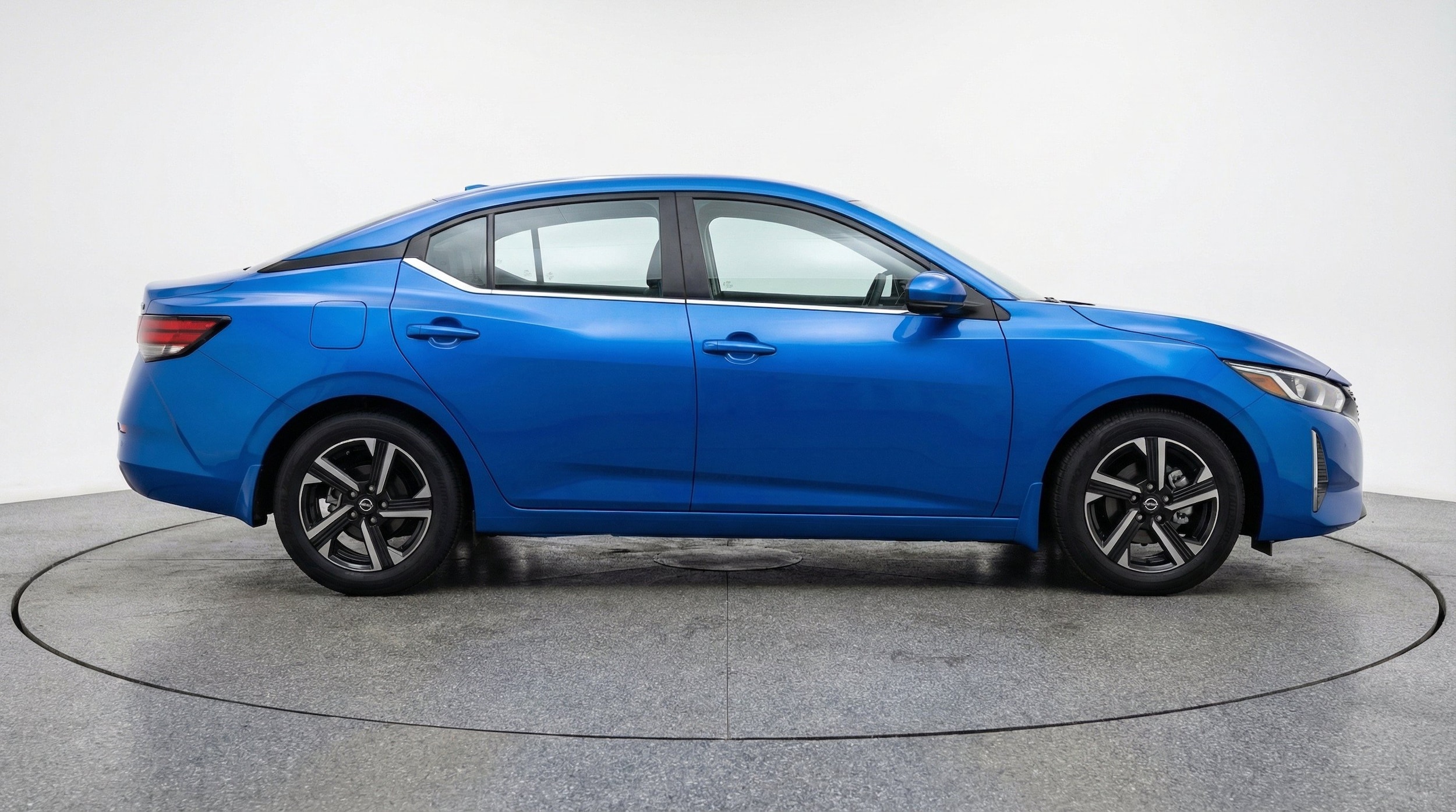 Thumbnail: 2025 Nissan Sentra - 9