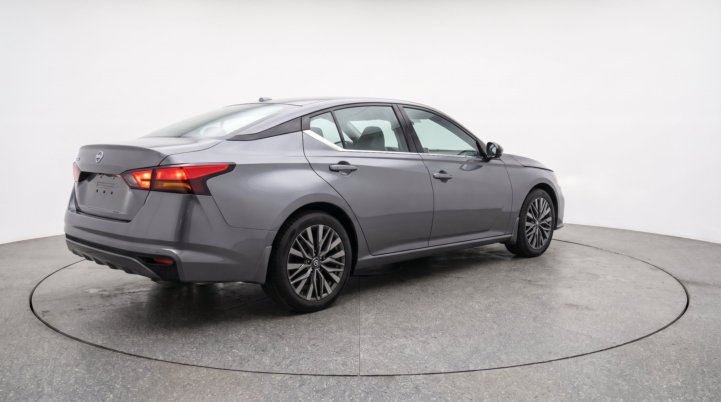 Thumbnail: 2025 Nissan Altima - 9