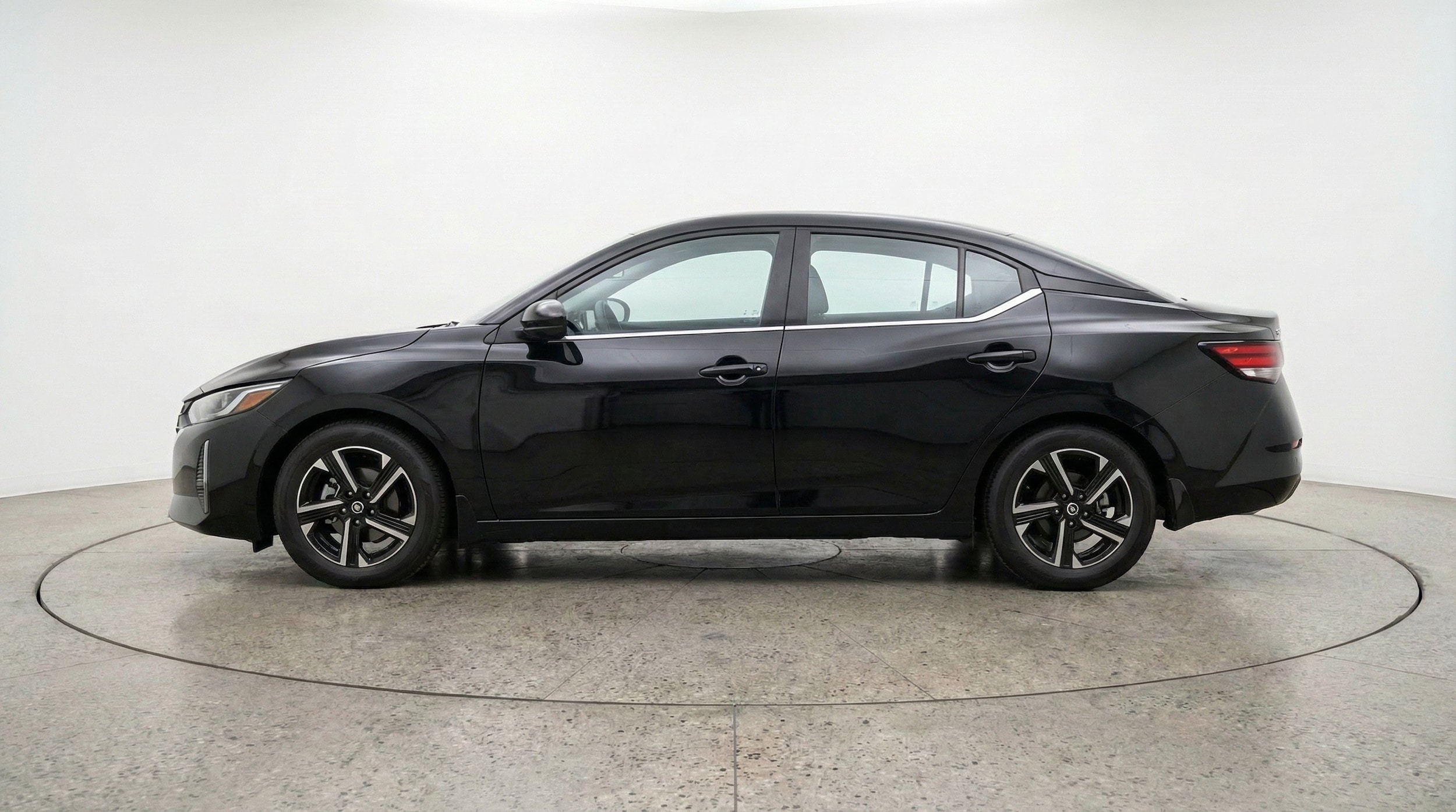 Thumbnail: 2025 Nissan Sentra - 5