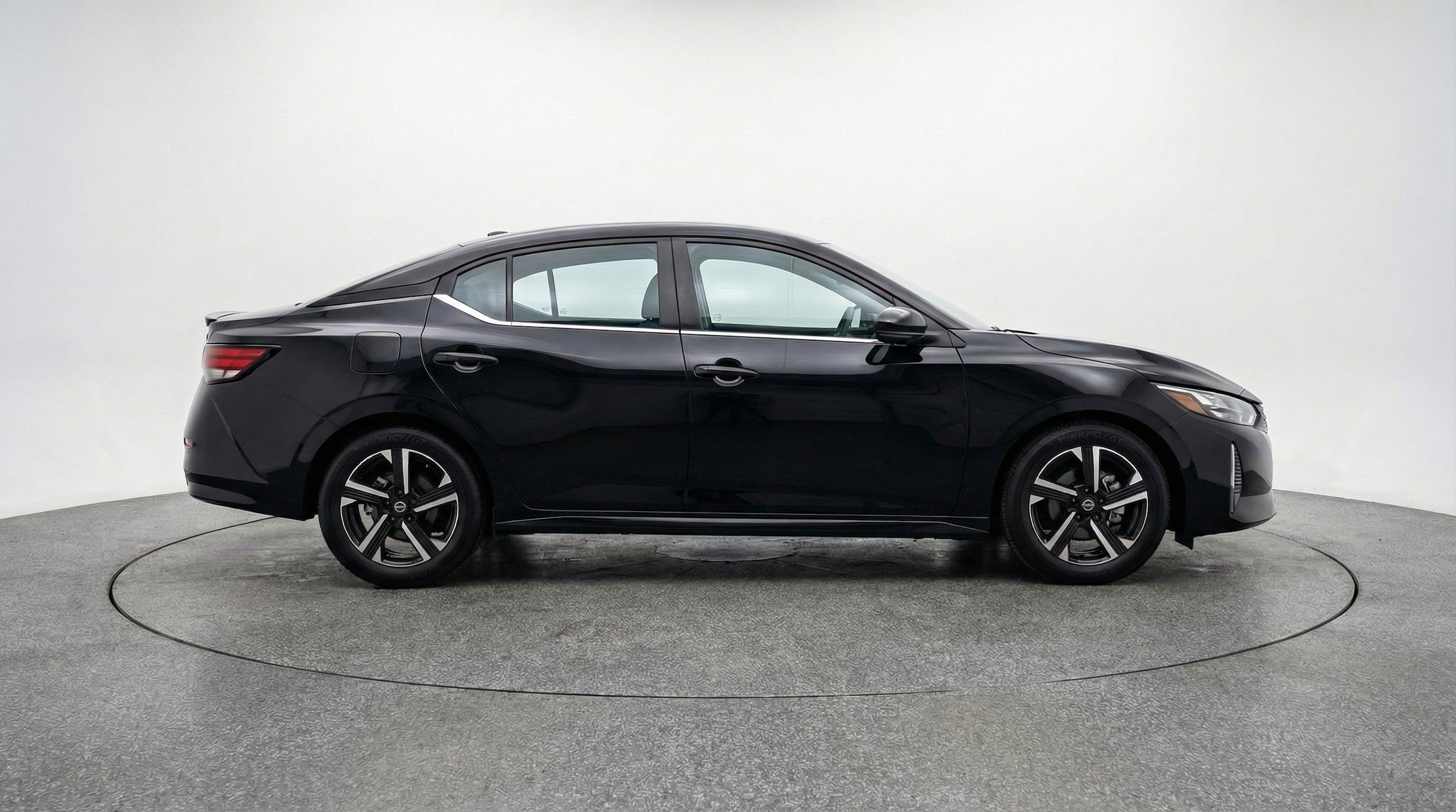 Thumbnail: 2025 Nissan Sentra - 11