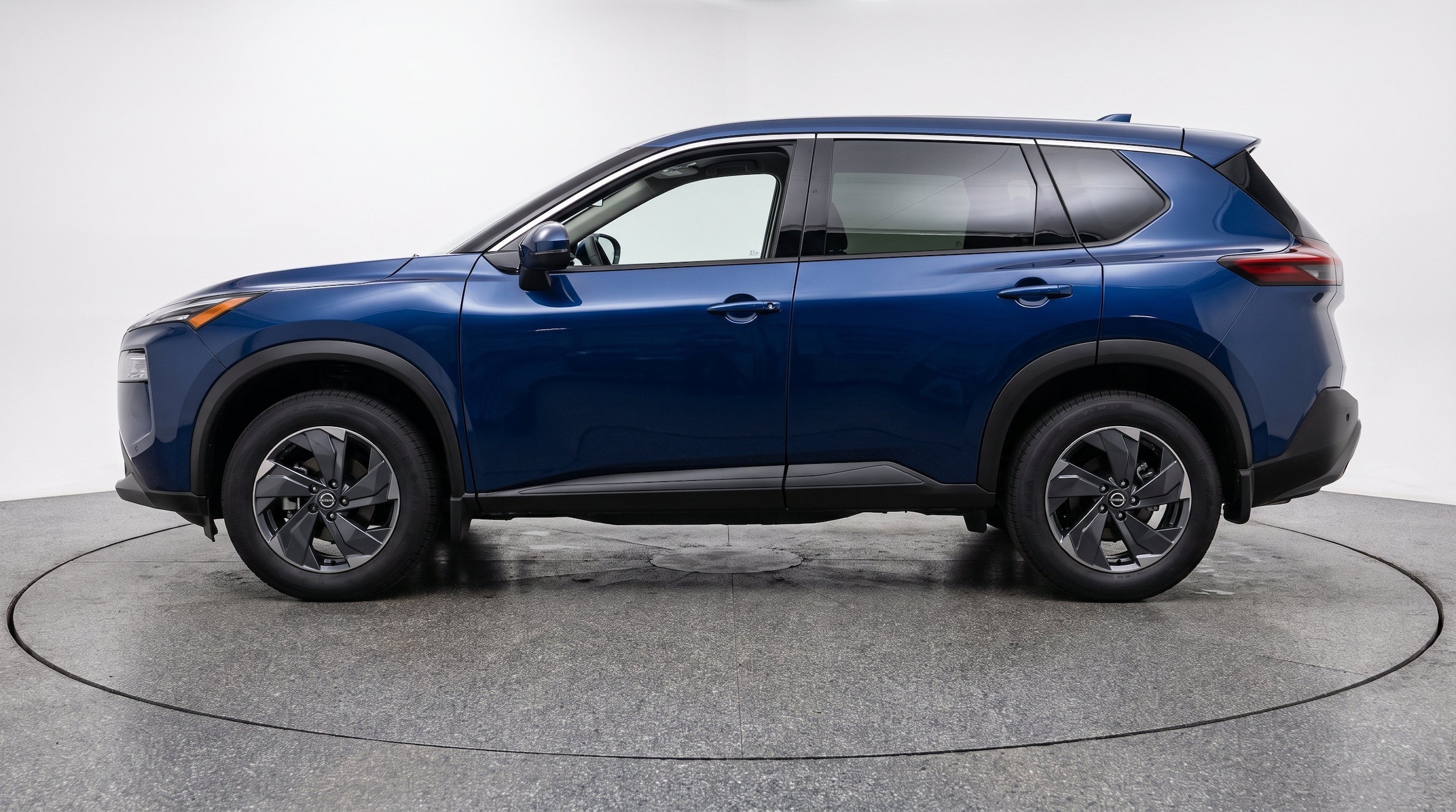 Thumbnail: 2025 Nissan Rogue - 5