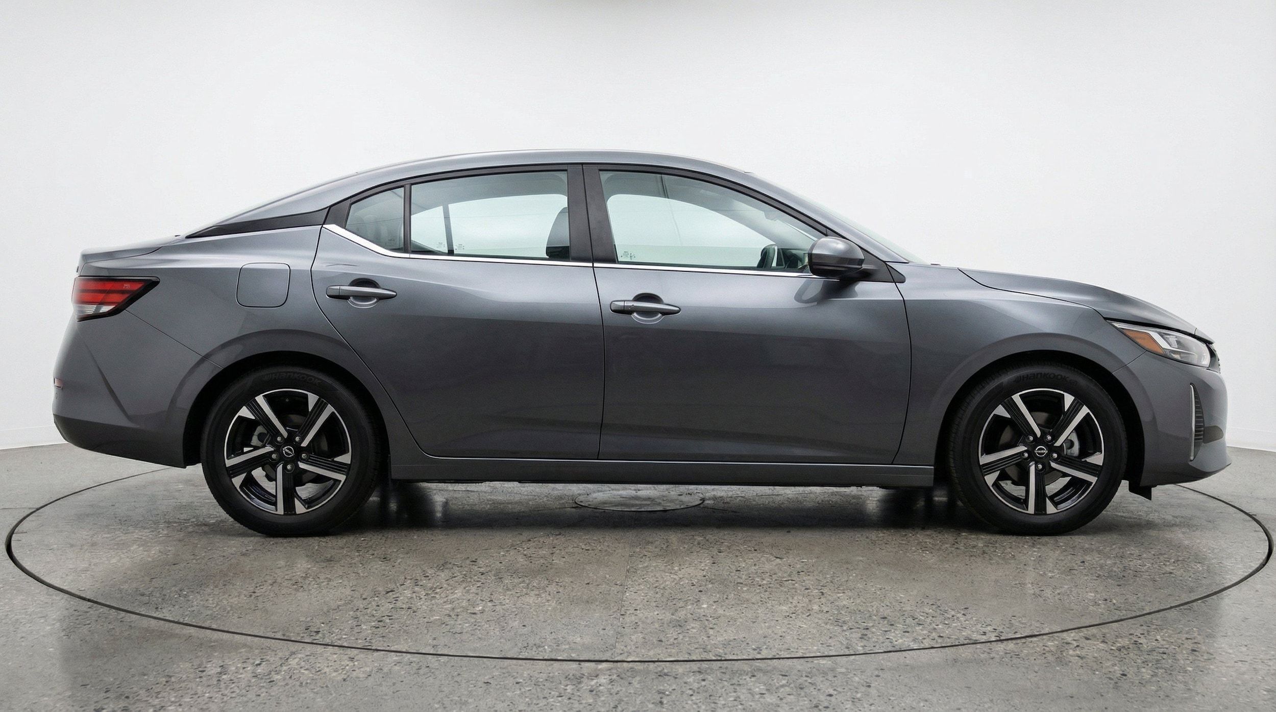 Thumbnail: 2025 Nissan Sentra - 10