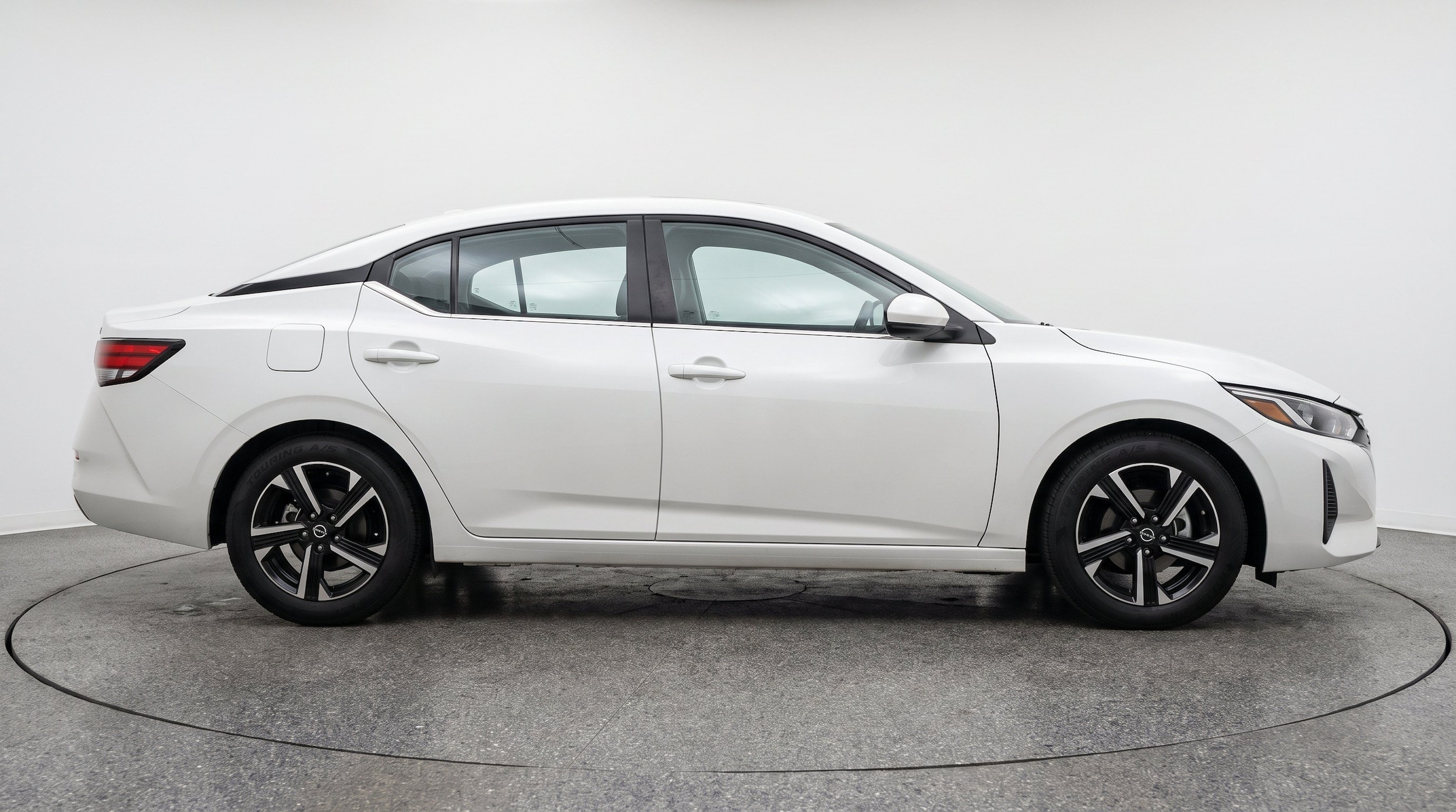 Thumbnail: 2025 Nissan Sentra - 10