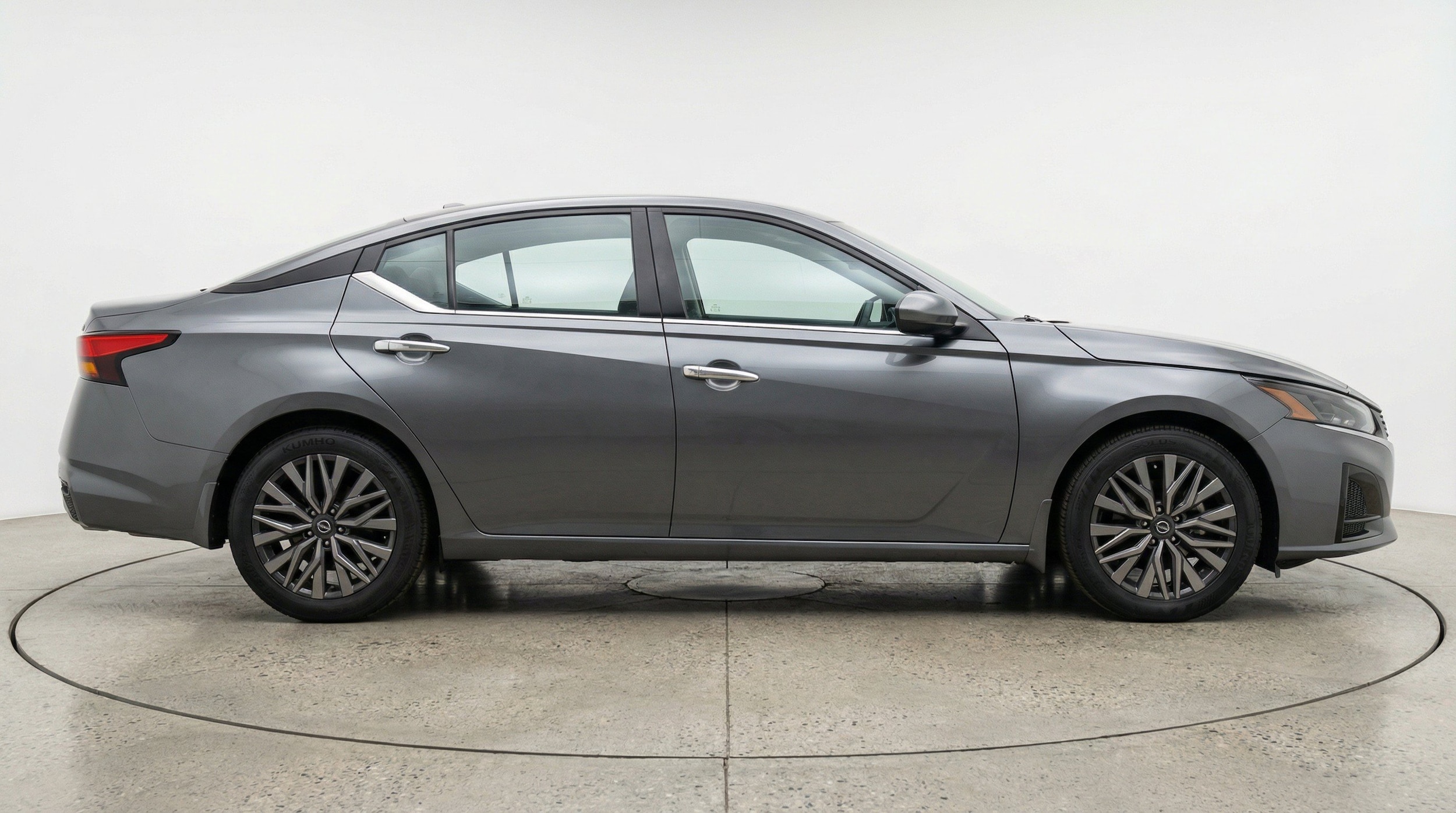Thumbnail: 2025 Nissan Altima - 10