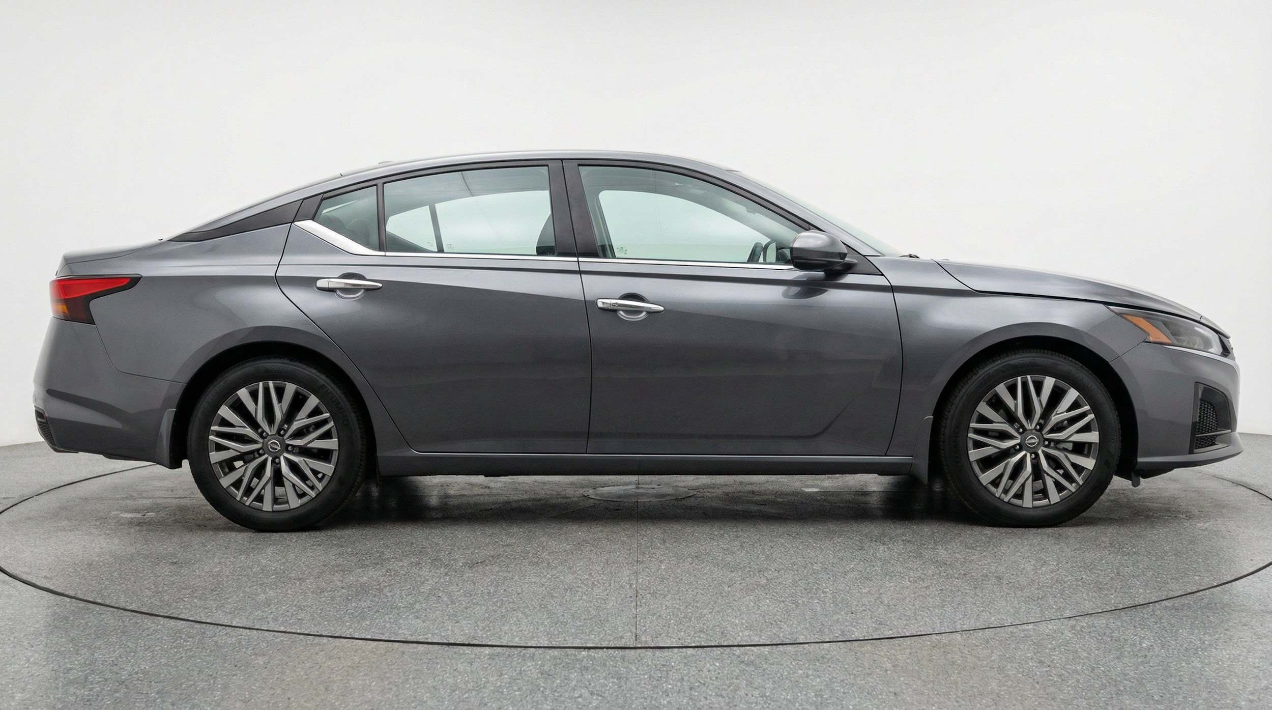 Thumbnail: 2025 Nissan Altima - 10