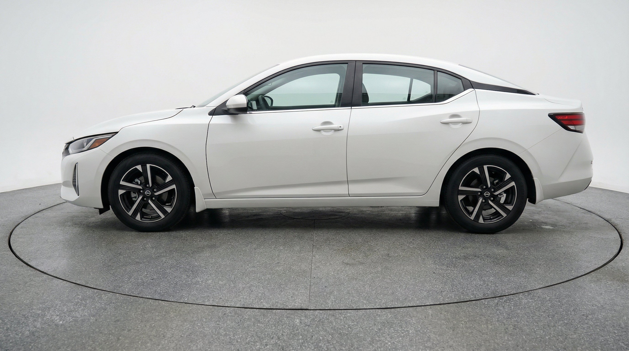 Thumbnail: 2025 Nissan Sentra - 5