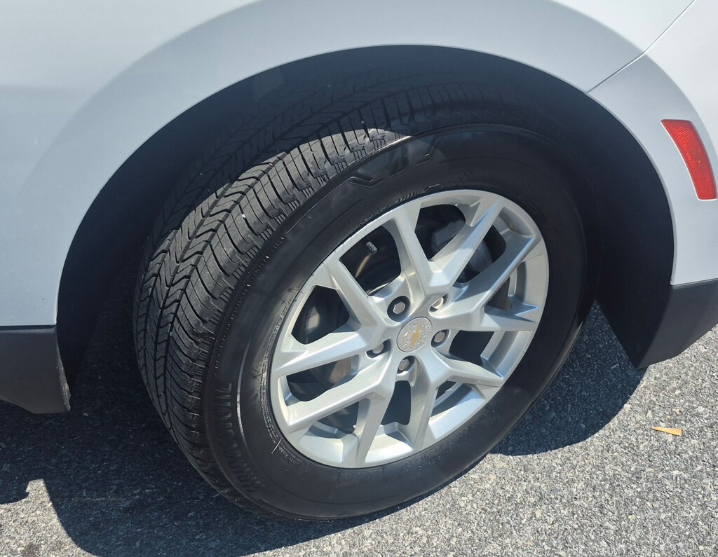 Used 2024 Chevrolet Equinox LT SUV