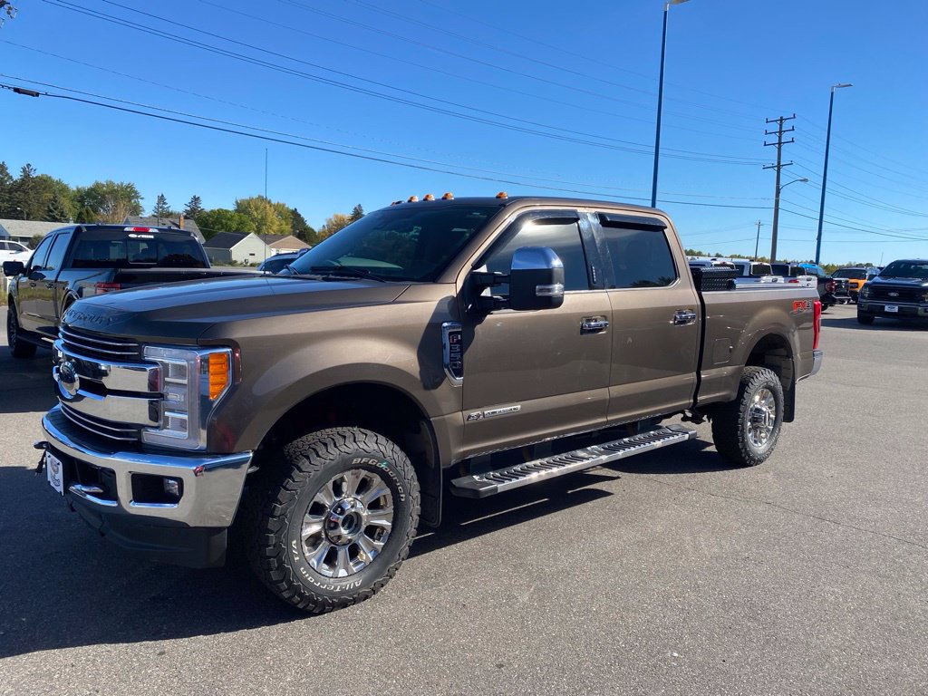 2017 Ford F-350 Super Duty Lariat