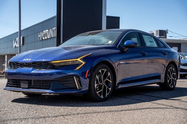2025 Kia K5 EX