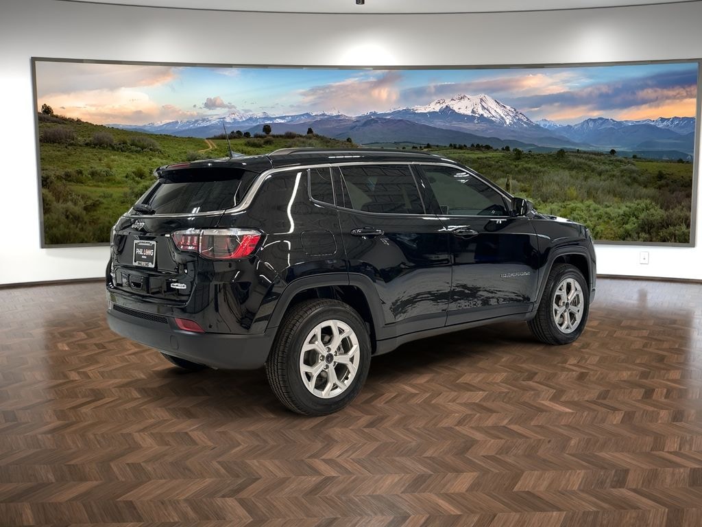 Used 2025 Jeep Compass Latitude SUV