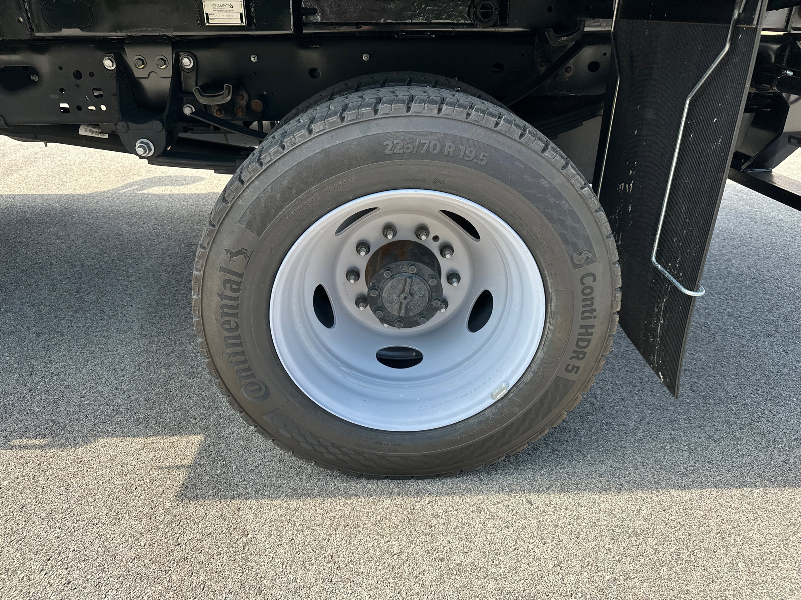 2024 Ford F-450 Super Duty Chassis Cab XL - Photo 14