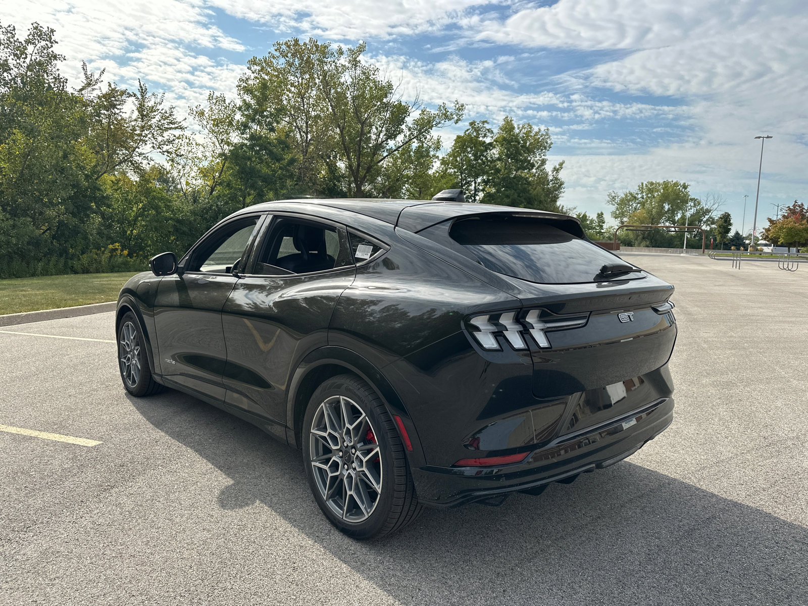 2025 Ford Mustang Mach-E GT - Photo 6