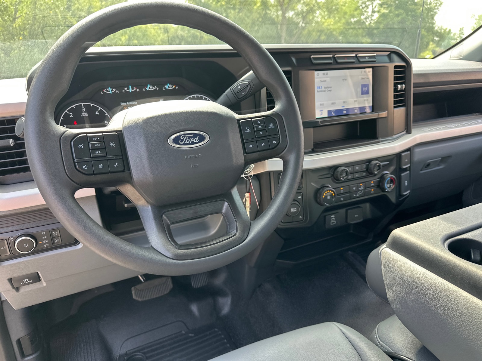 2024 Ford F-450 Super Duty Chassis Cab XL - Photo 15