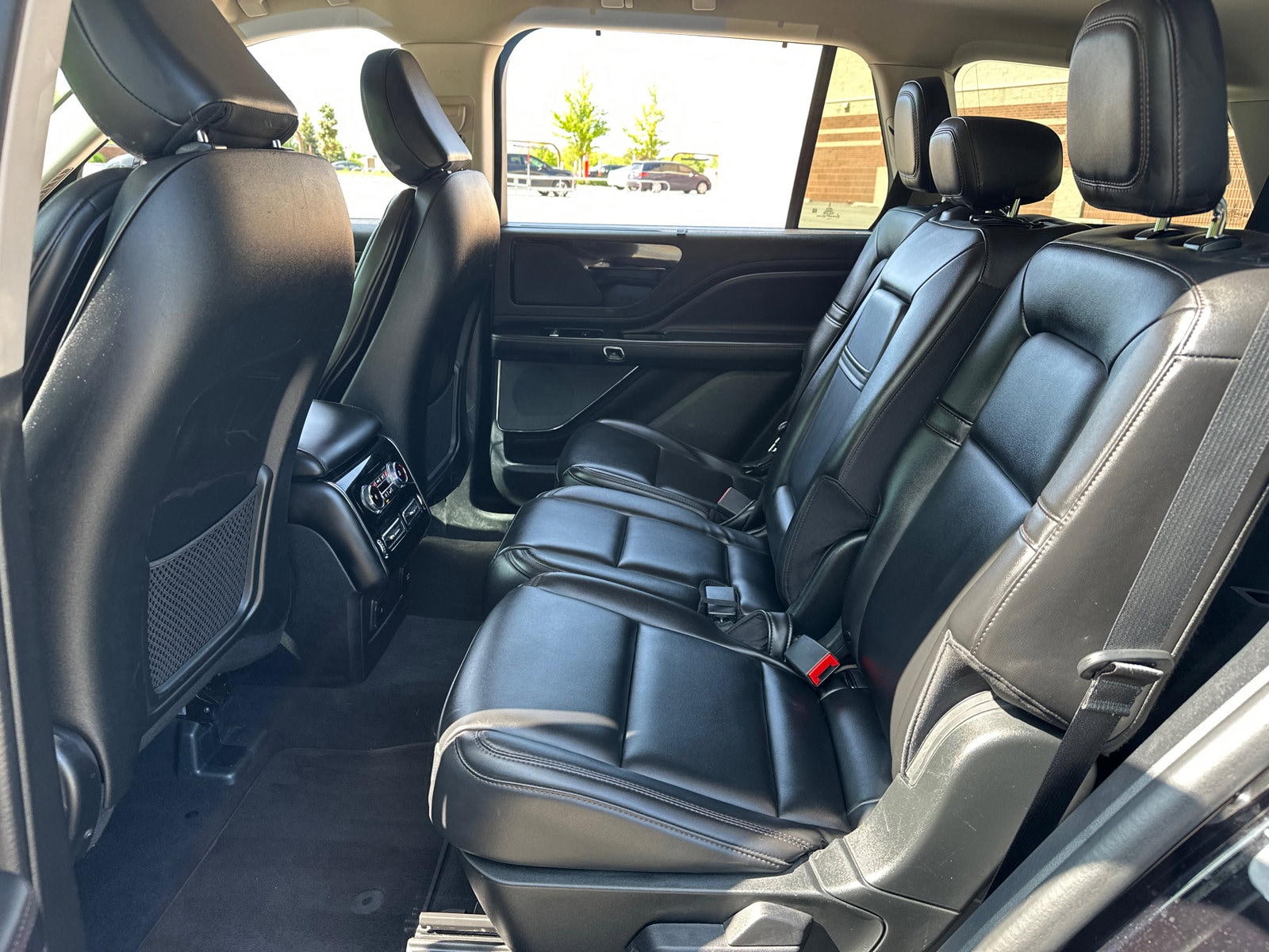 2023 Lincoln Aviator Livery - Photo 29